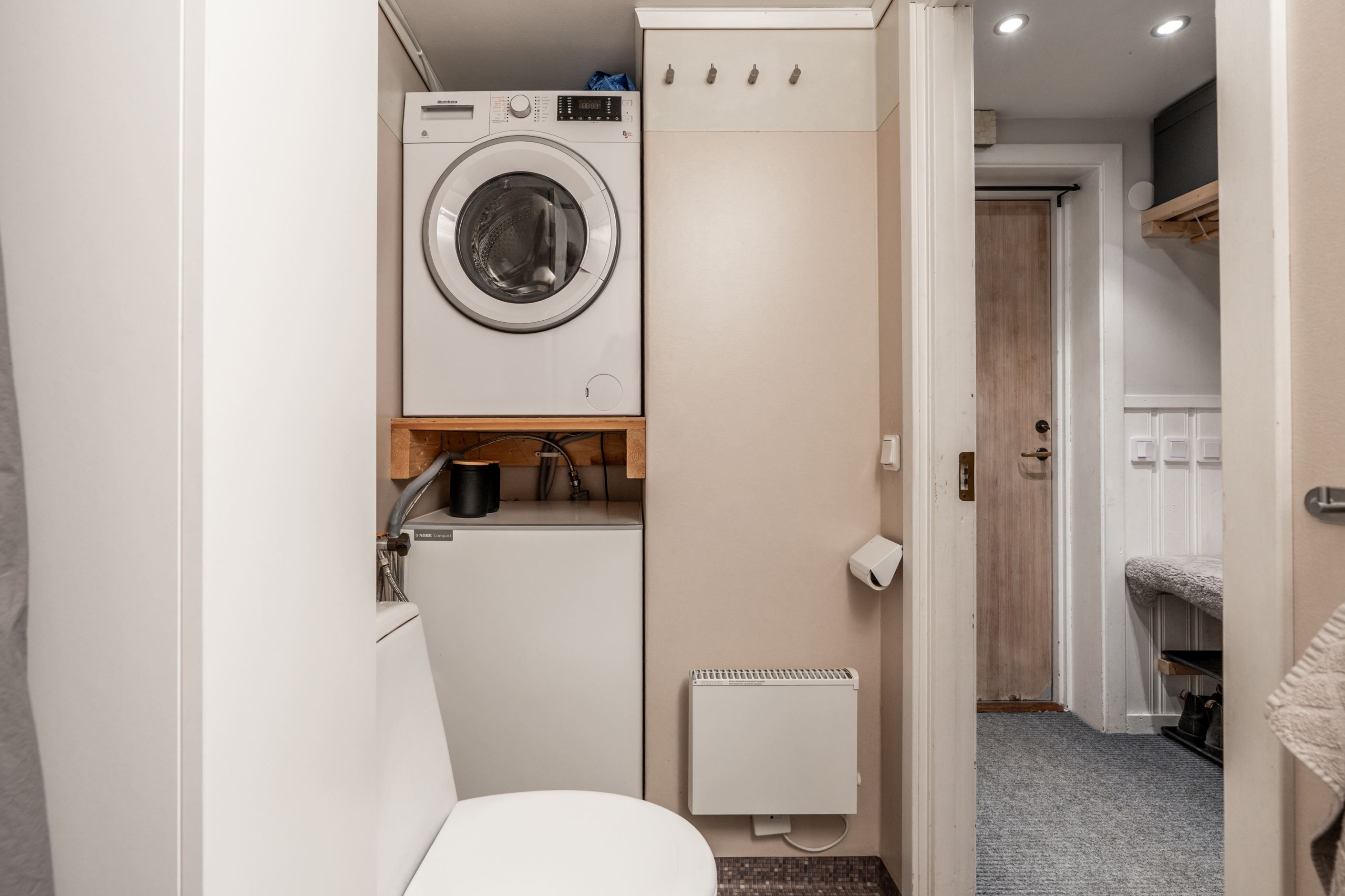 Tvättmaskin och varmvattenberedare