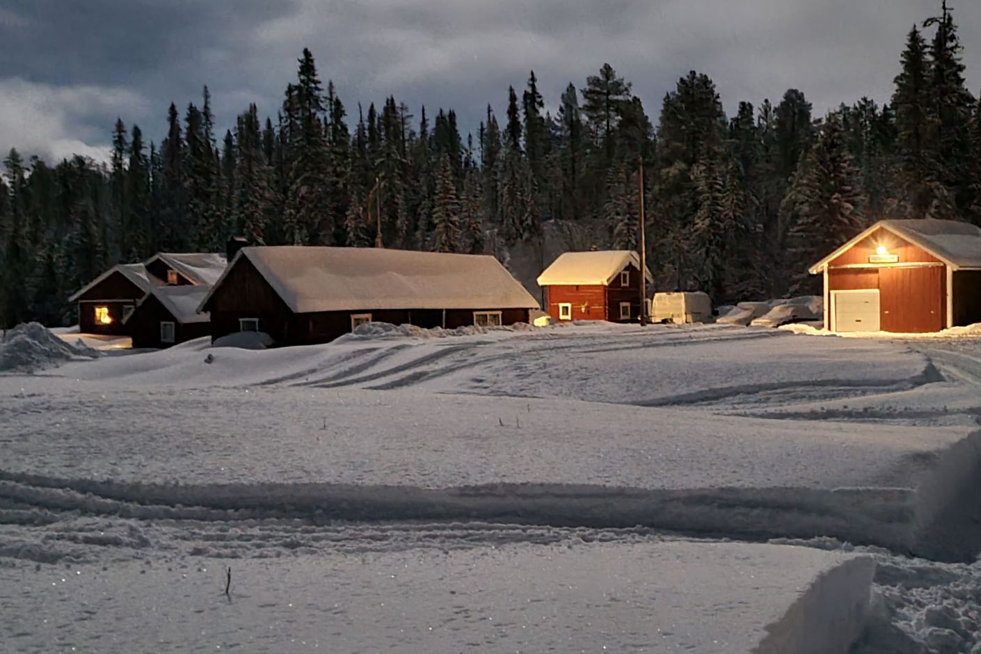 Gården i vinterskrud