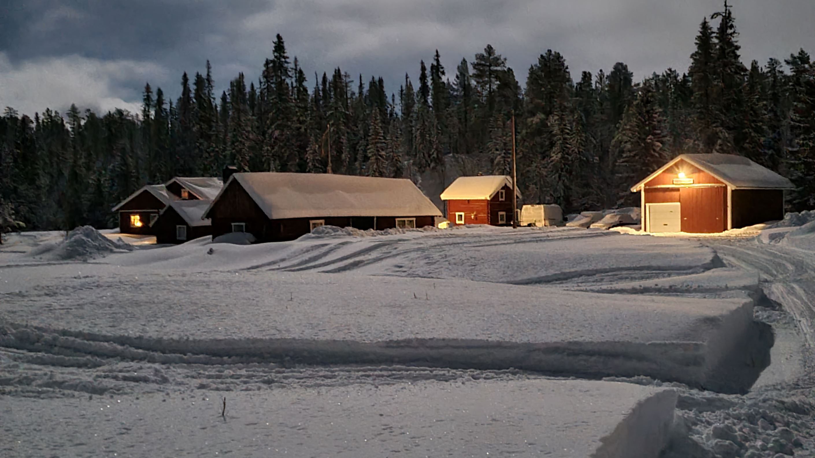 Gården i vinterskrud