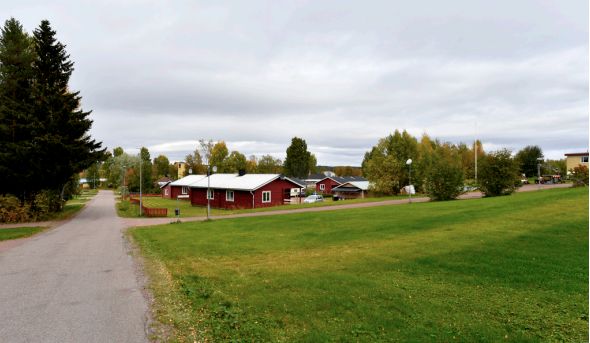 Husen sett från Starrbacksvägen