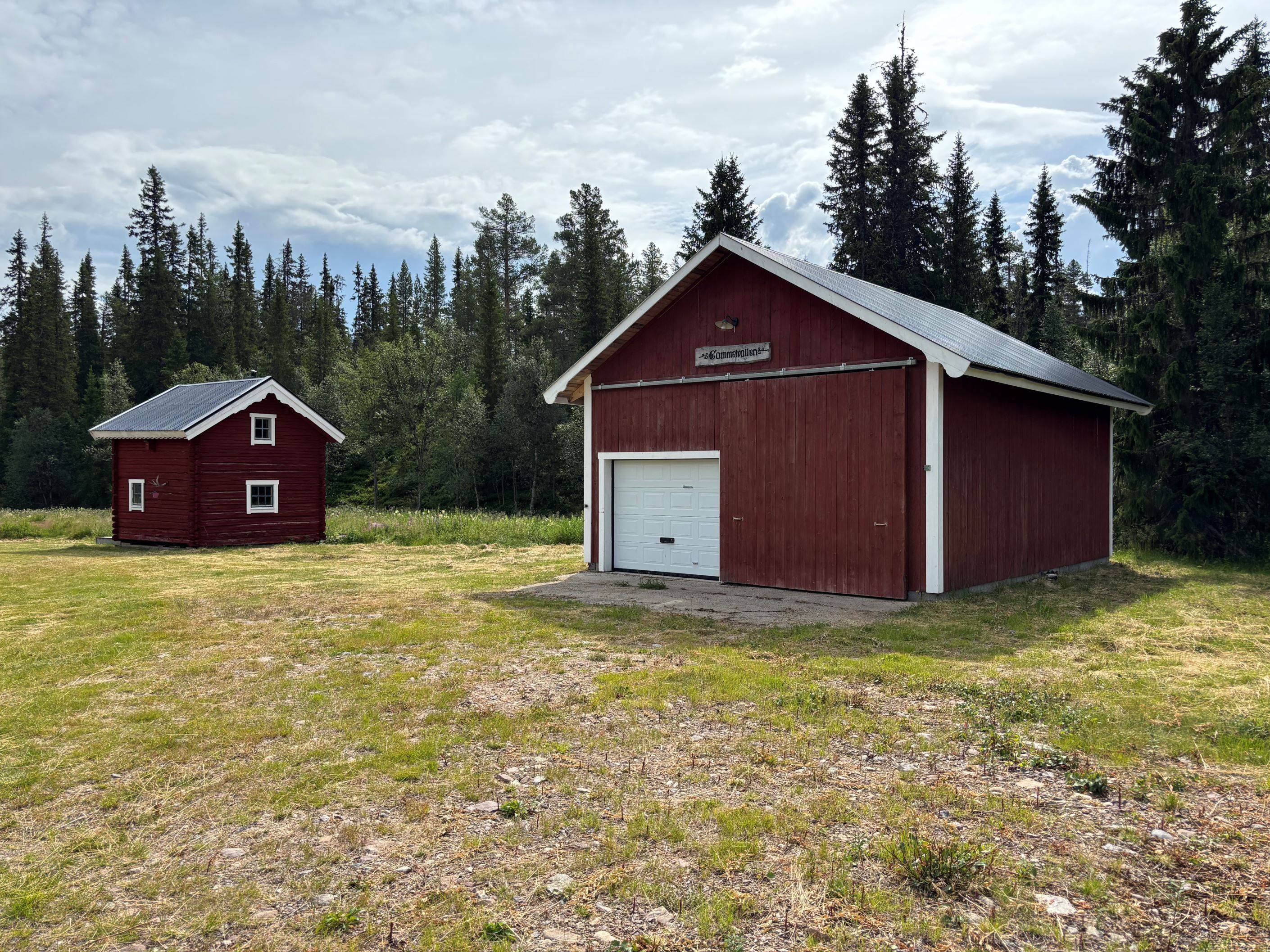 Garage och Härbre