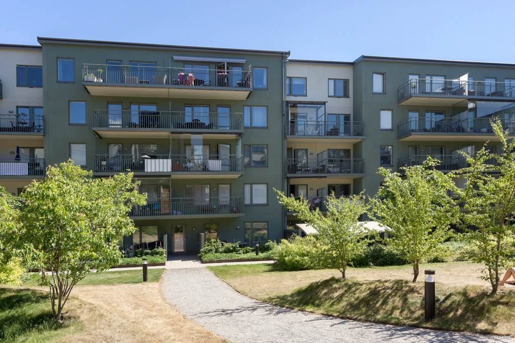 Lågupplöst Lågupplöst Innergård