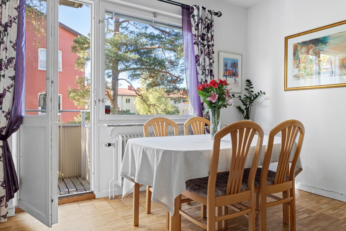 matplats i sällskapsrummet
