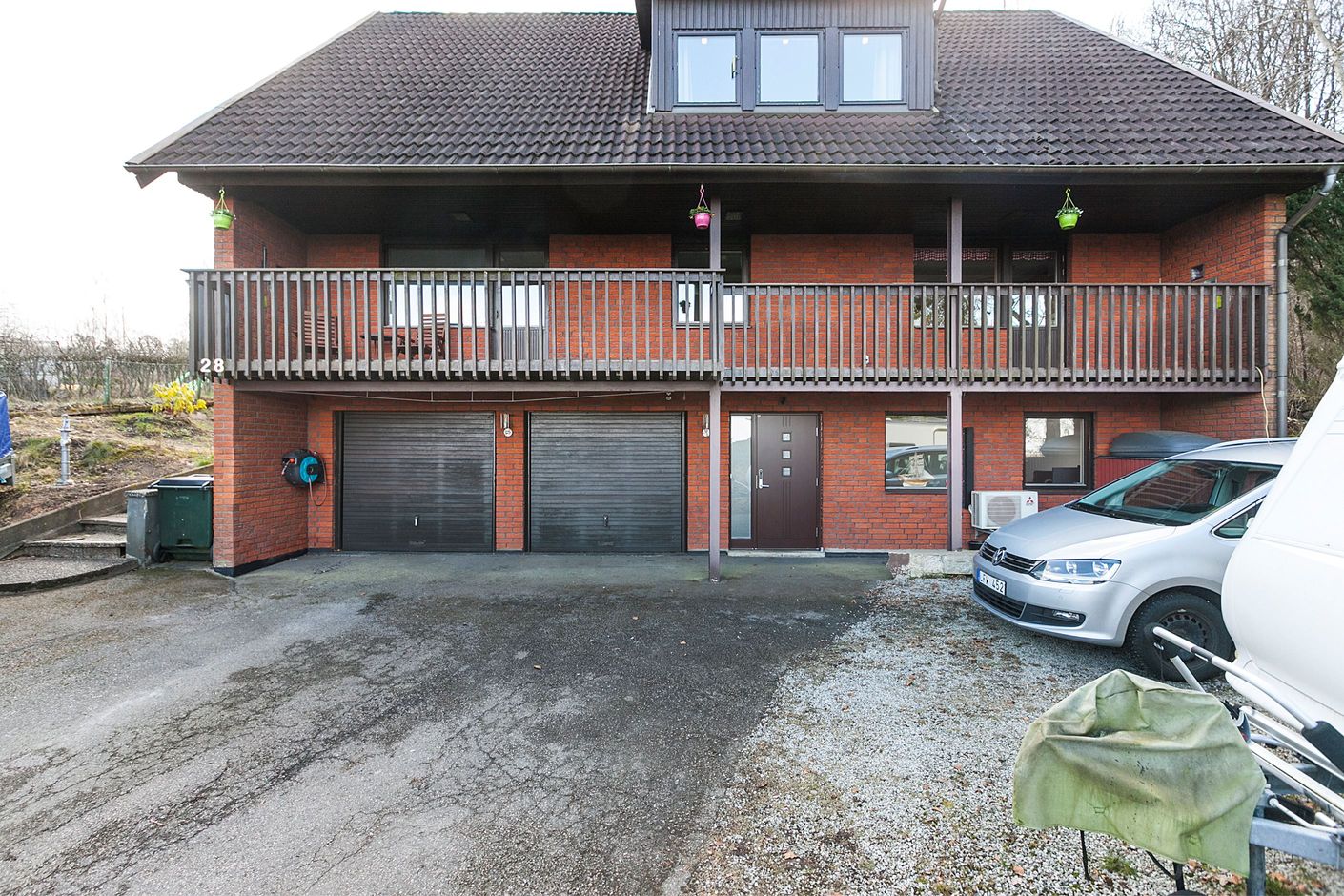 Framsida från uppfart