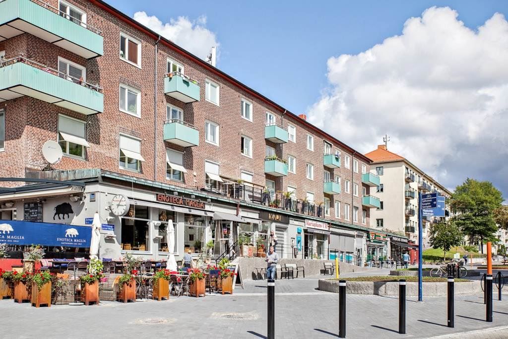 Butiker och restauranger vid Mariaplan