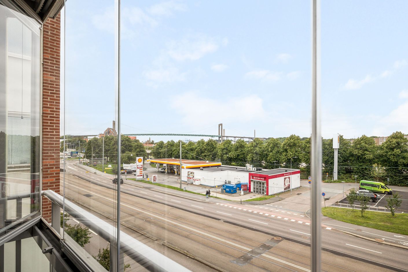 Fin utsikt mot Älvsborgsbron från den inglasade balkongen