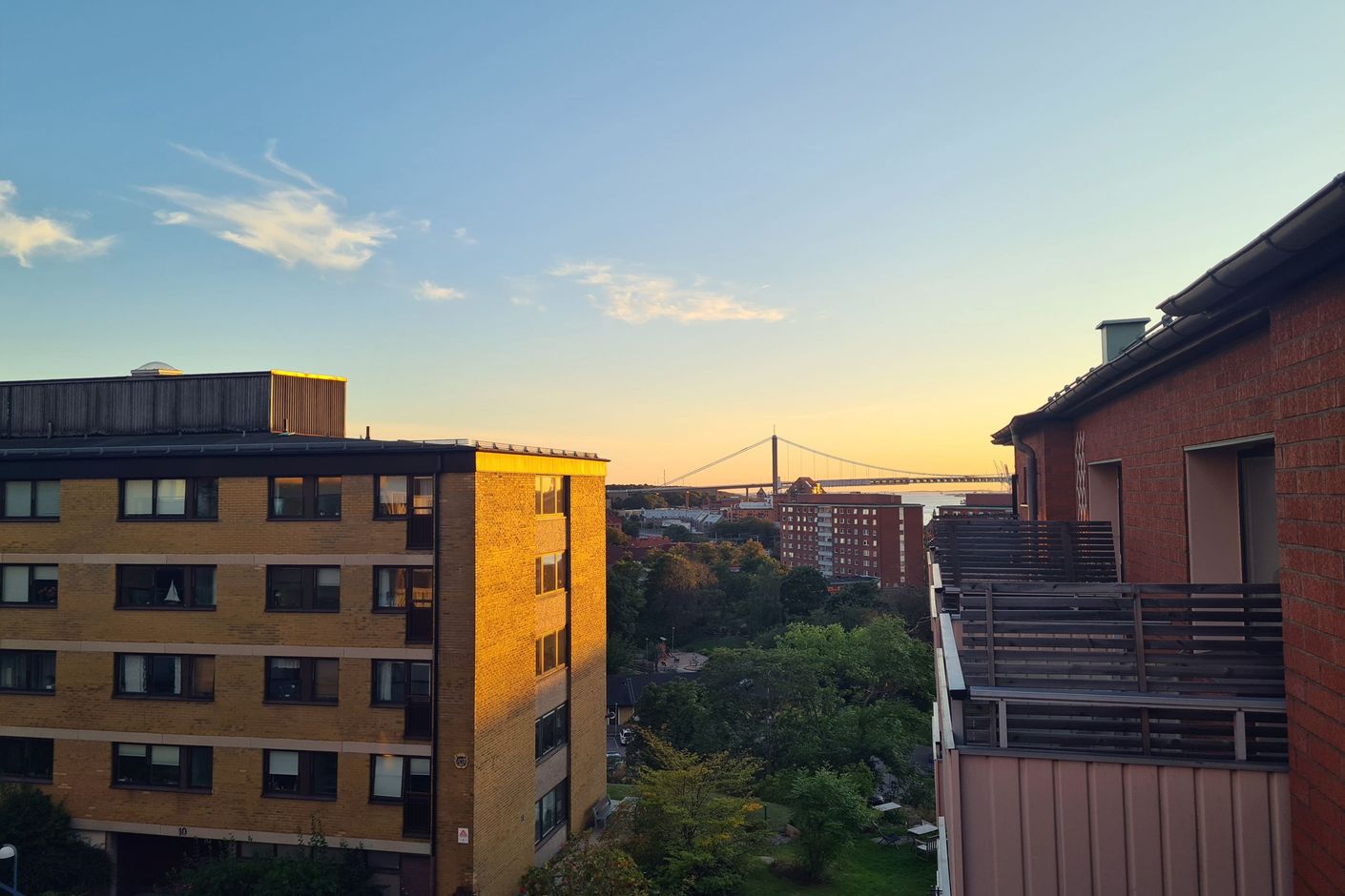 Balkong med fin utsikt och utmärkt solläge