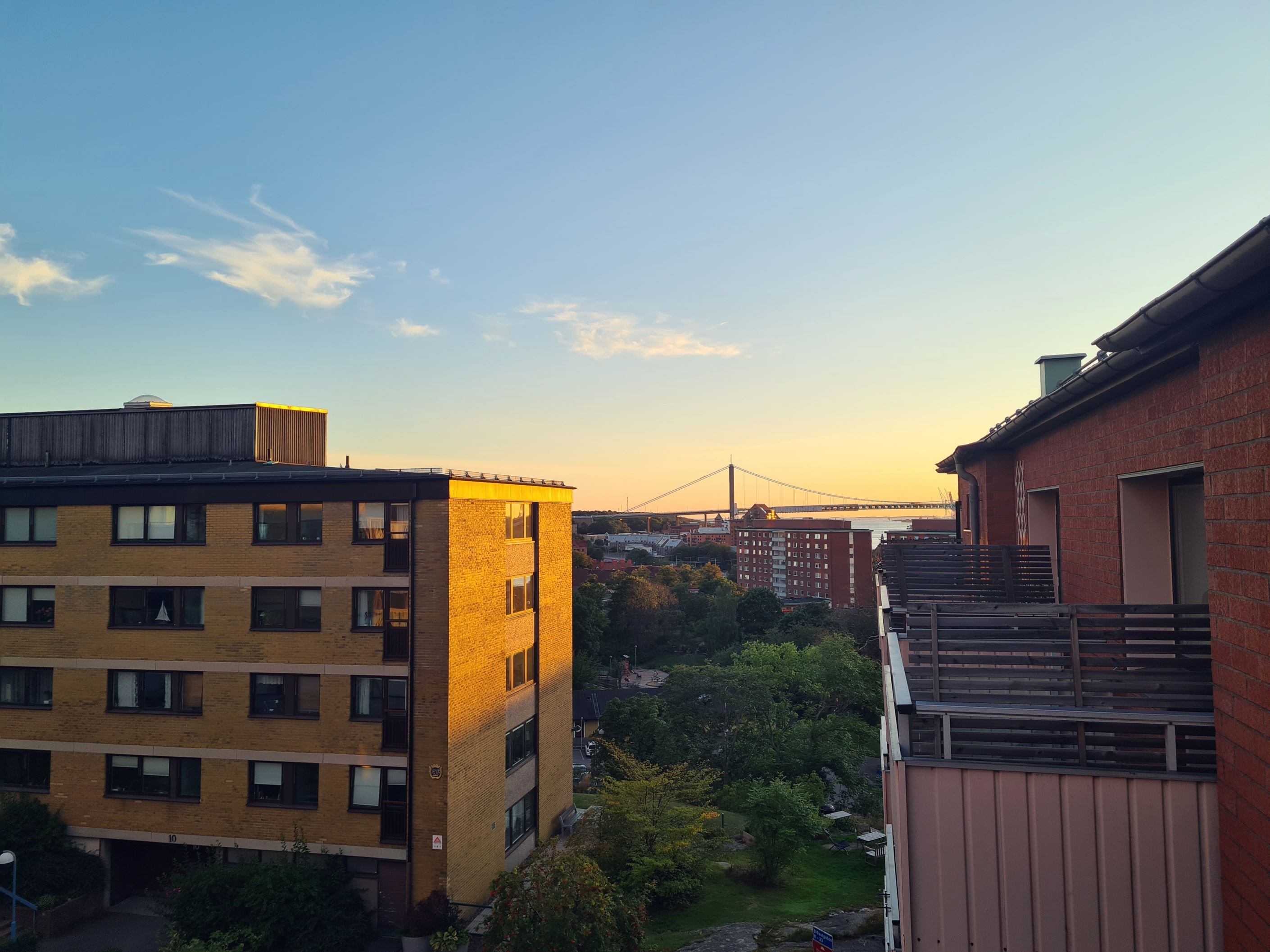 Balkong med fin utsikt och utmärkt solläge
