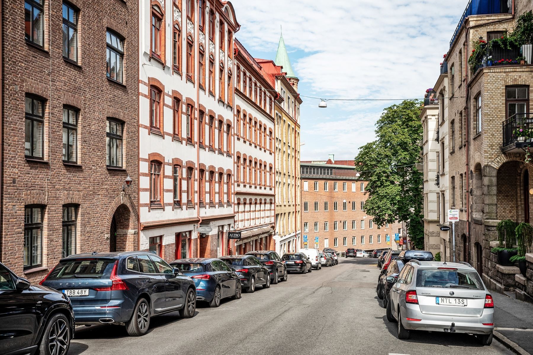 Lugnet som infinner sig här uppe på Hvitfeldtsgatan