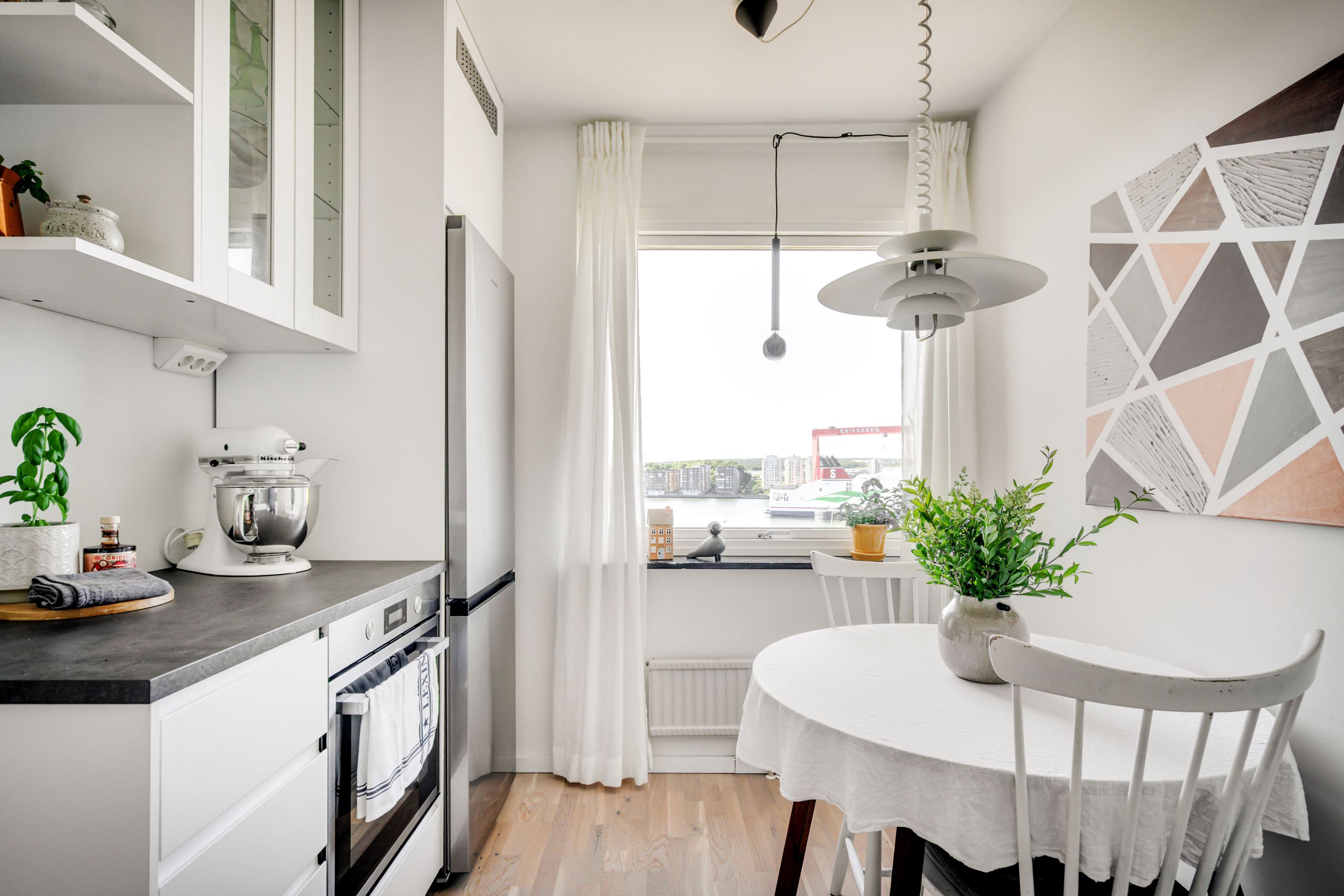 Mina sidor Utmärkt plats för matbord med strålande utsikt mot Eriksbergskranen