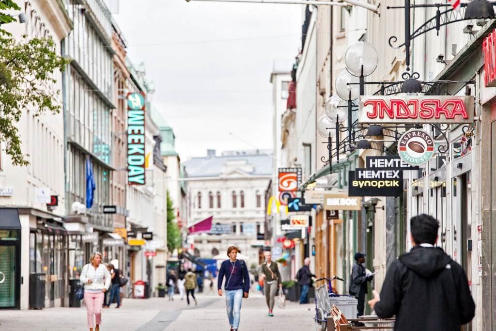 Sugna på shopping? Promenera nedför gatan..