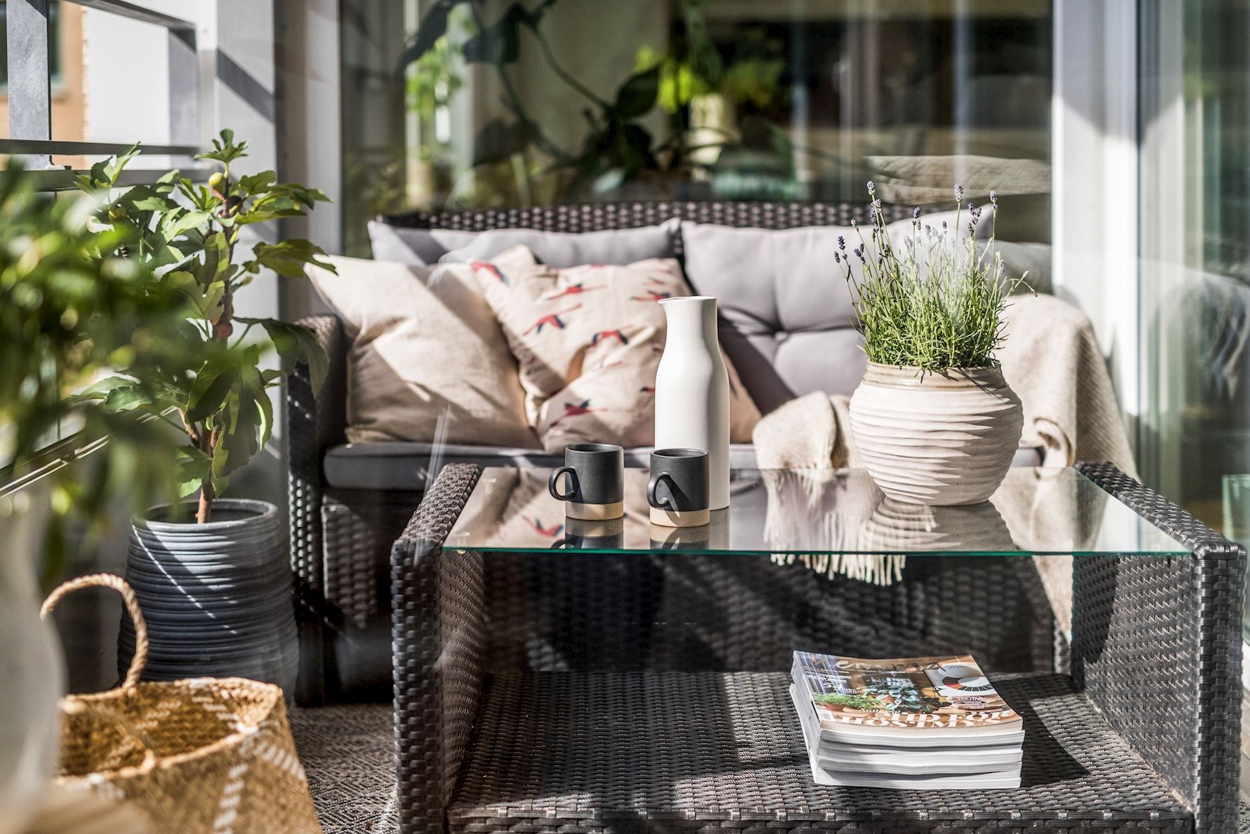 Soldränkt balkong i söderläge