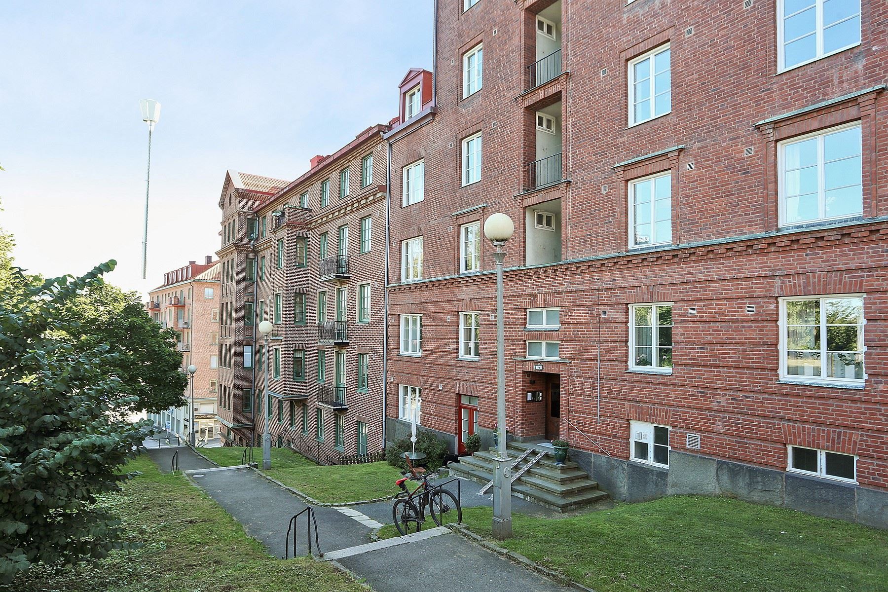 Läget är ostört och samtidigt mycket centralt