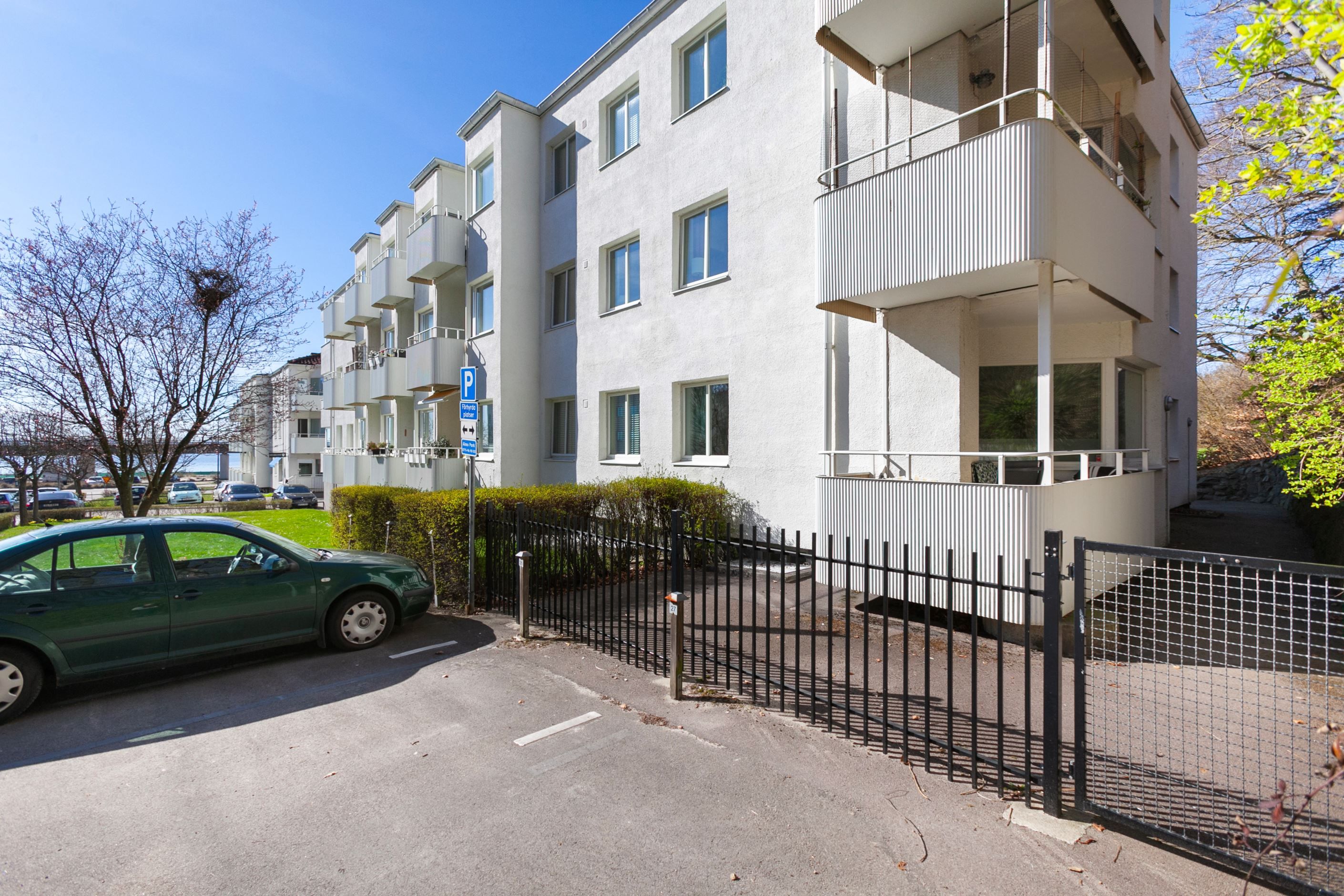 Parkering precis utanför huset