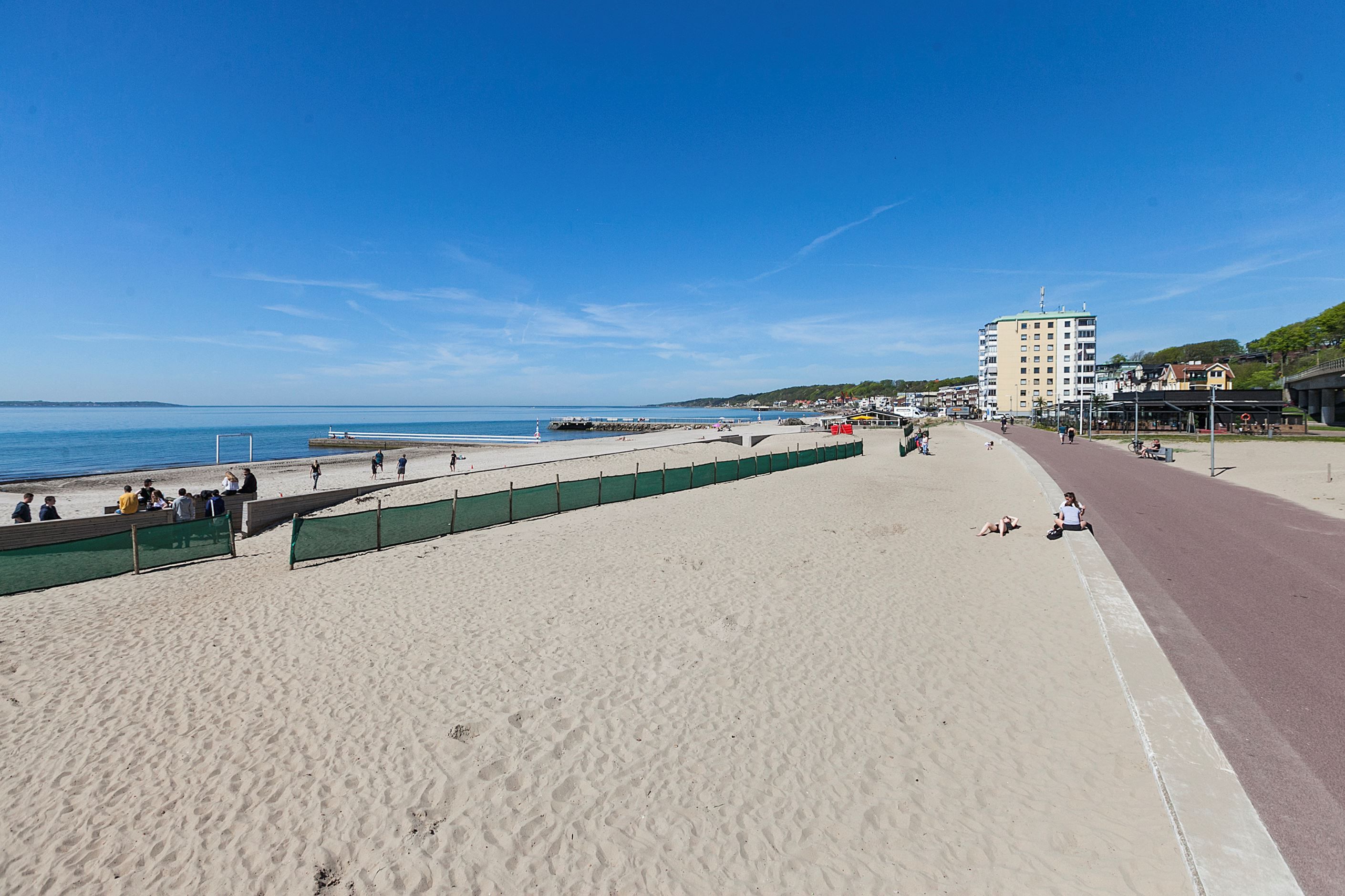 Stranden strax utanför
