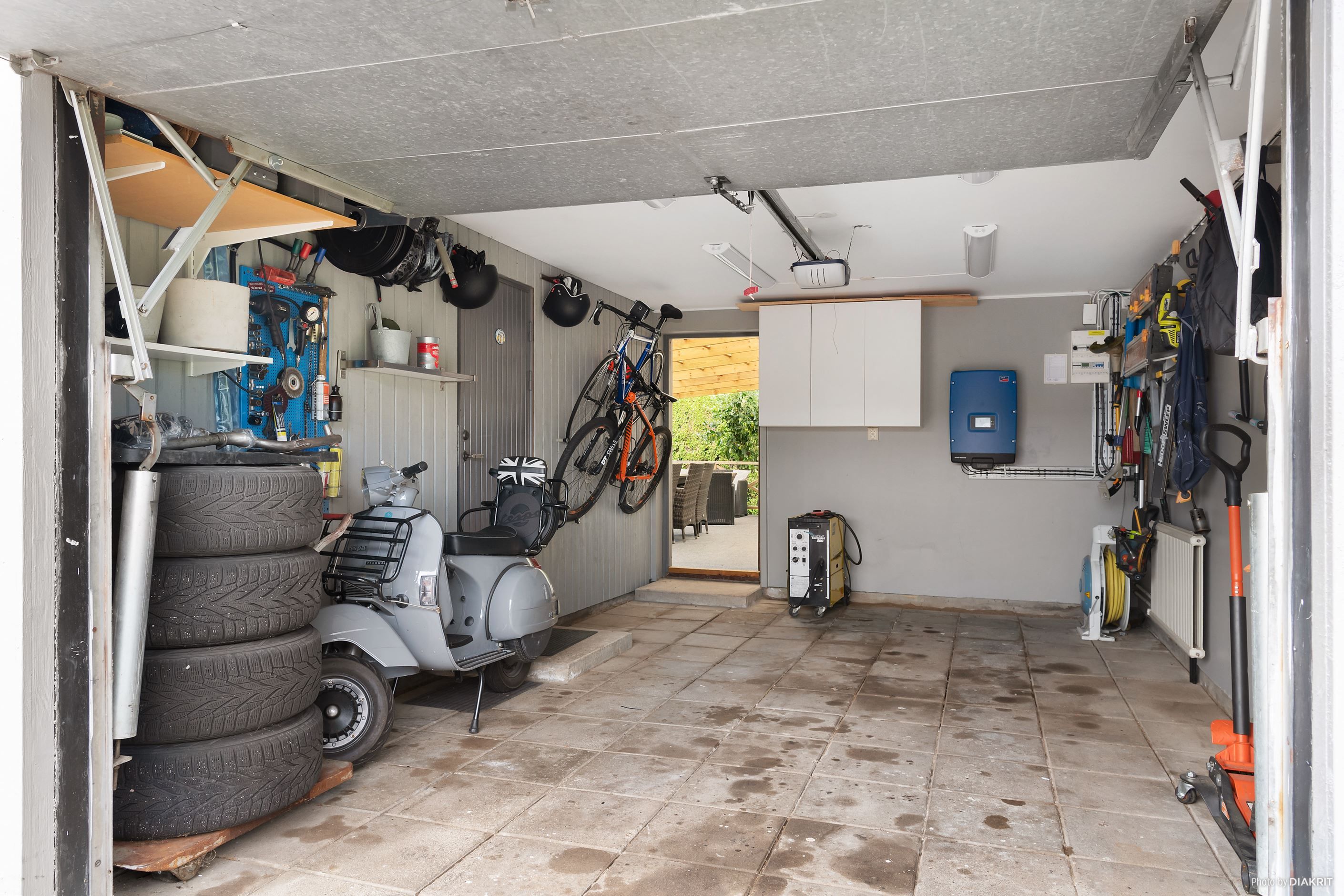 Garage