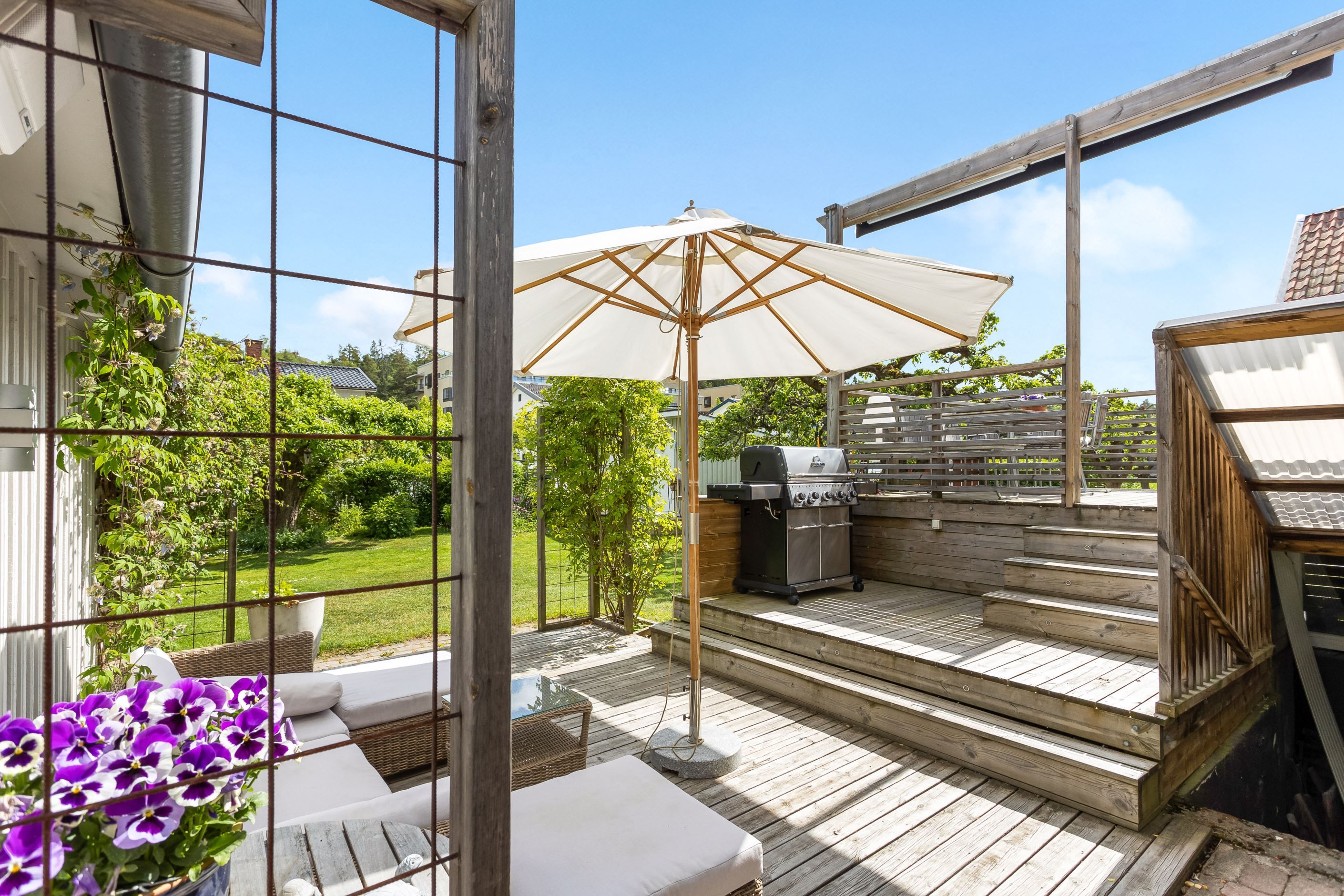 Trevlig altan i syd/ost