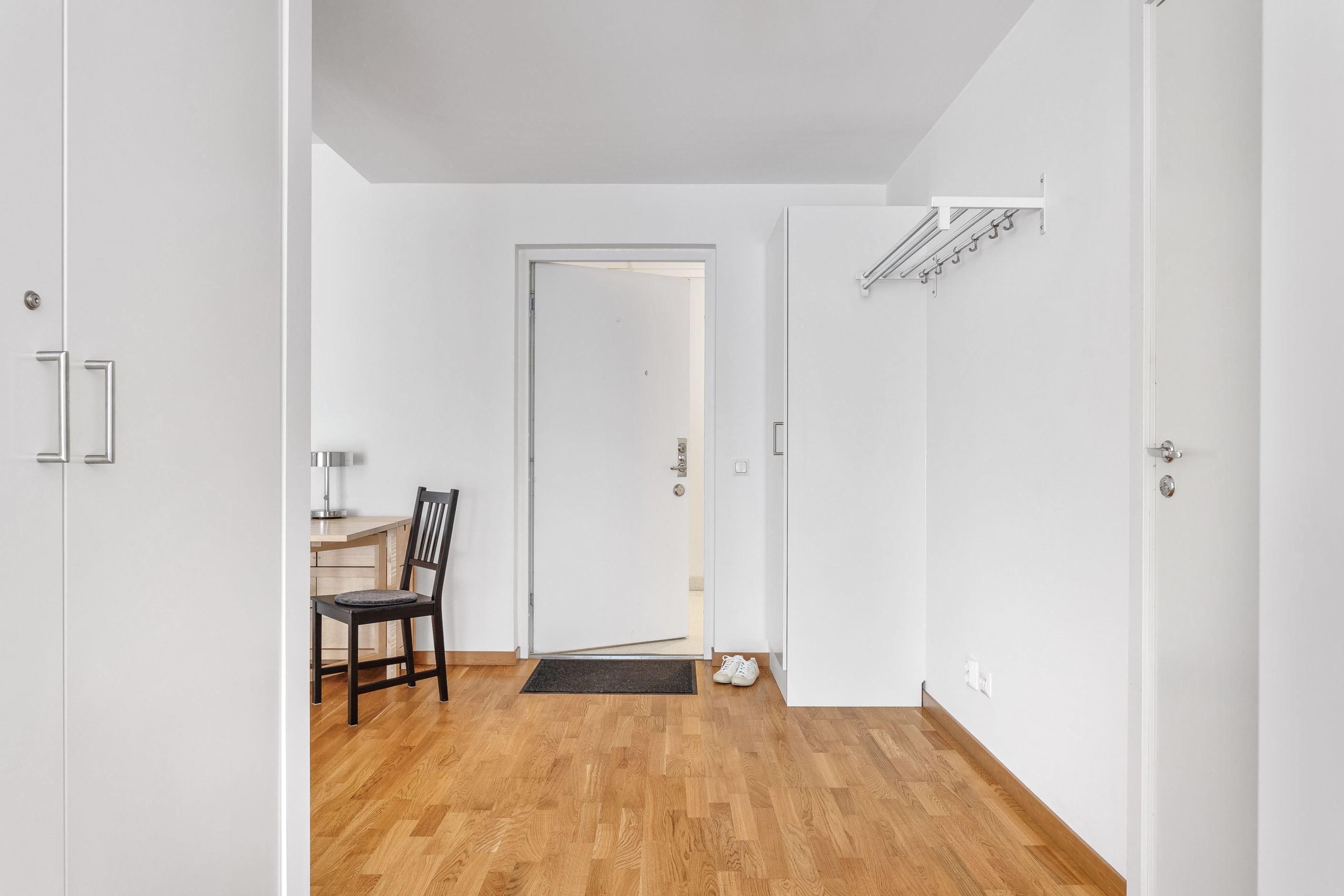 Entréhall med förvaring