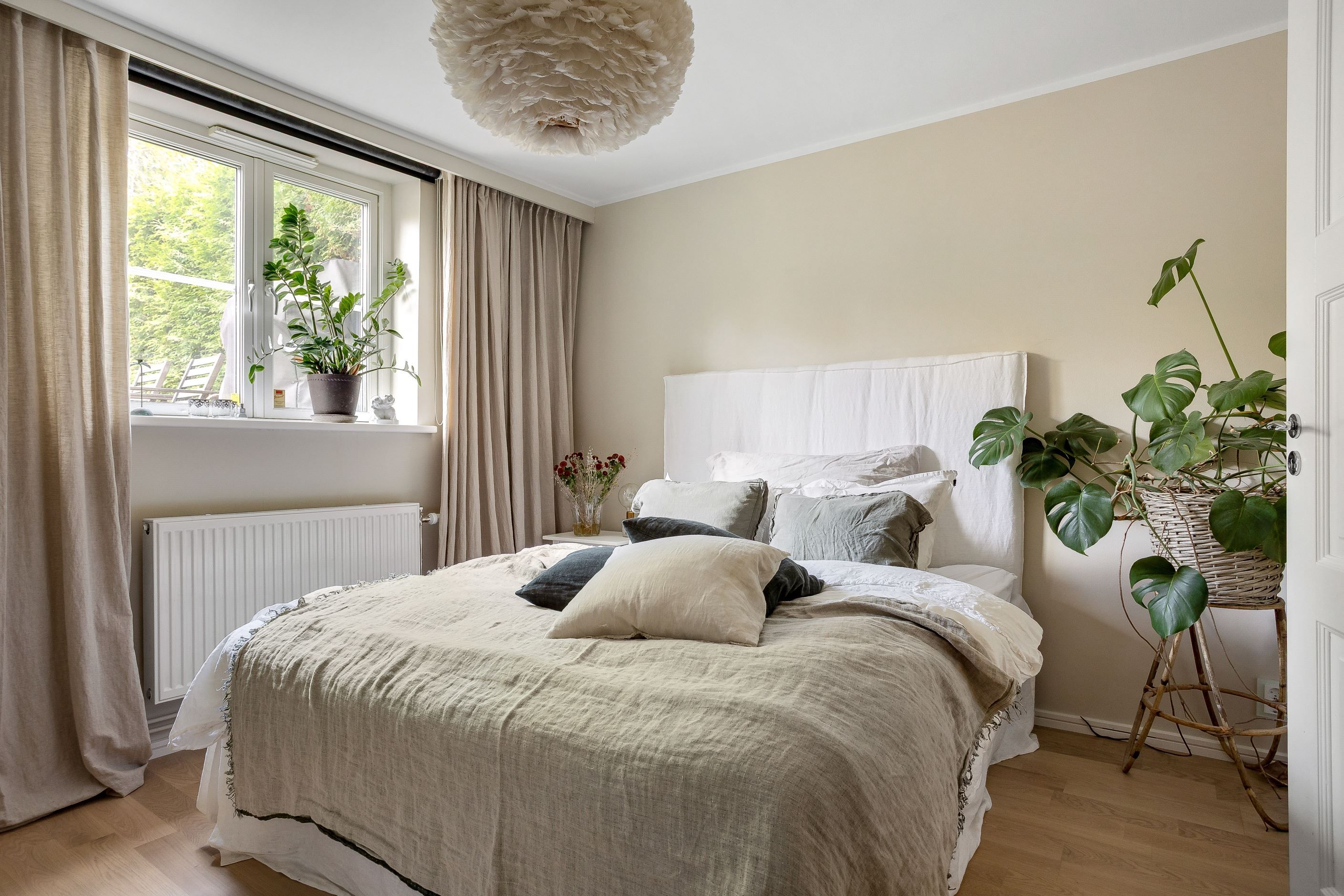 Sovrum på nedre plan