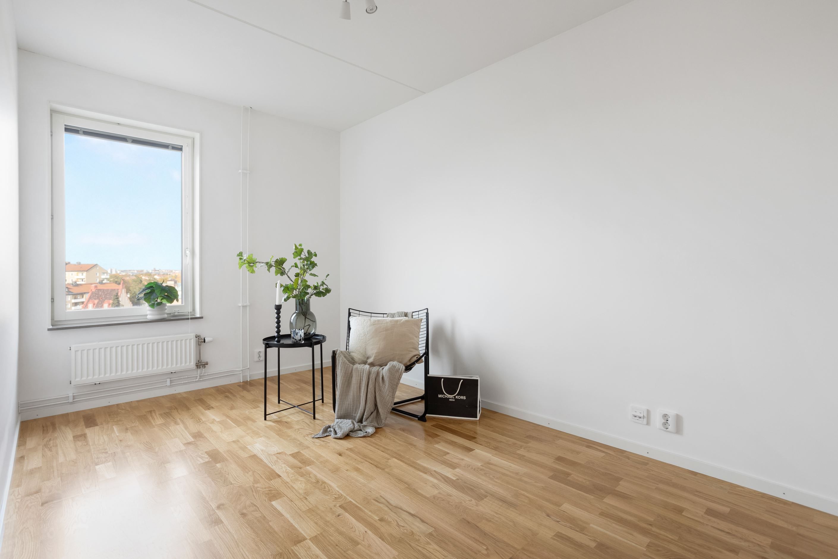 Sov/arbetsrum med härlig vy över Bromma/Ulvsunda