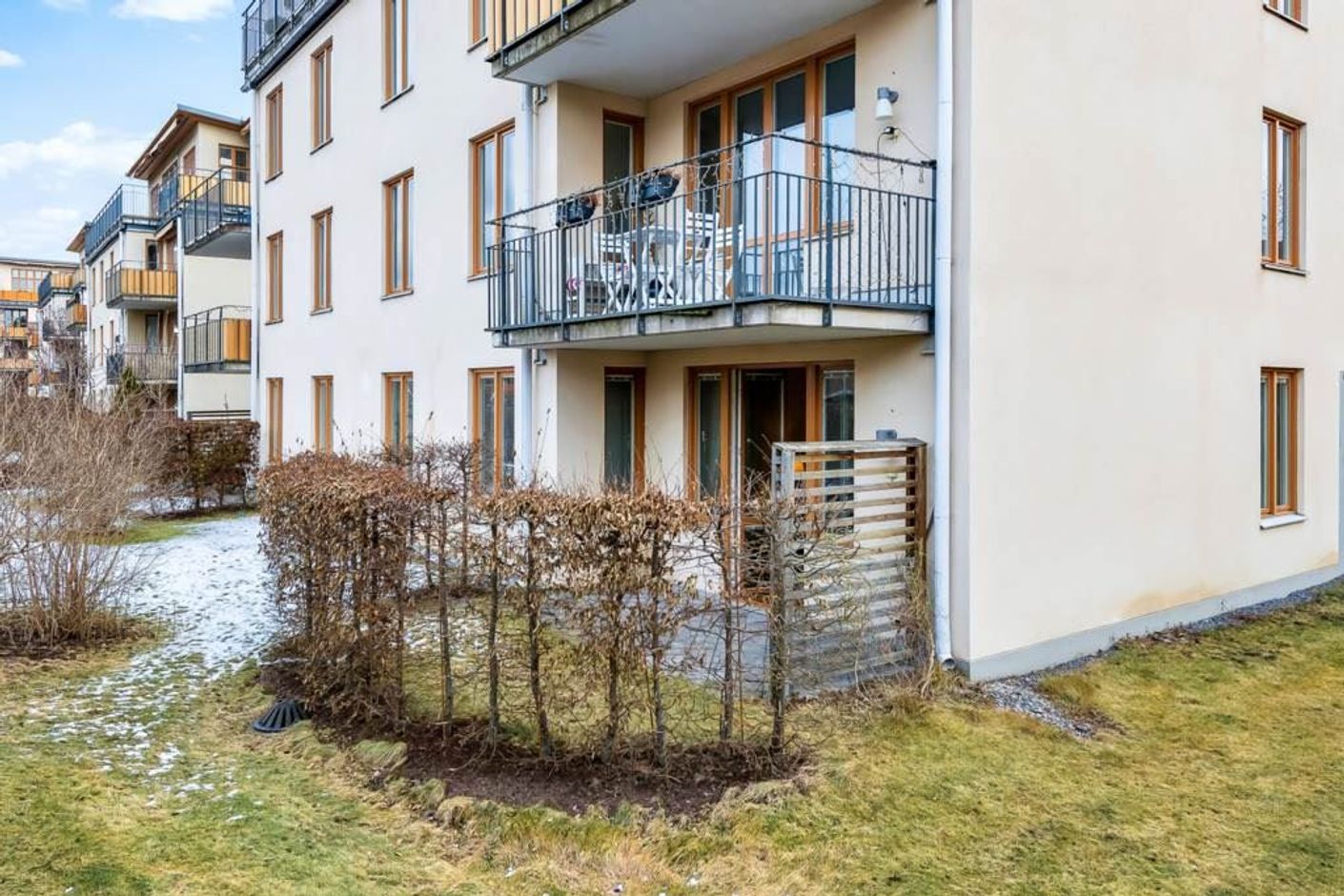 Ogenerad uteplats i bästa SV-läge