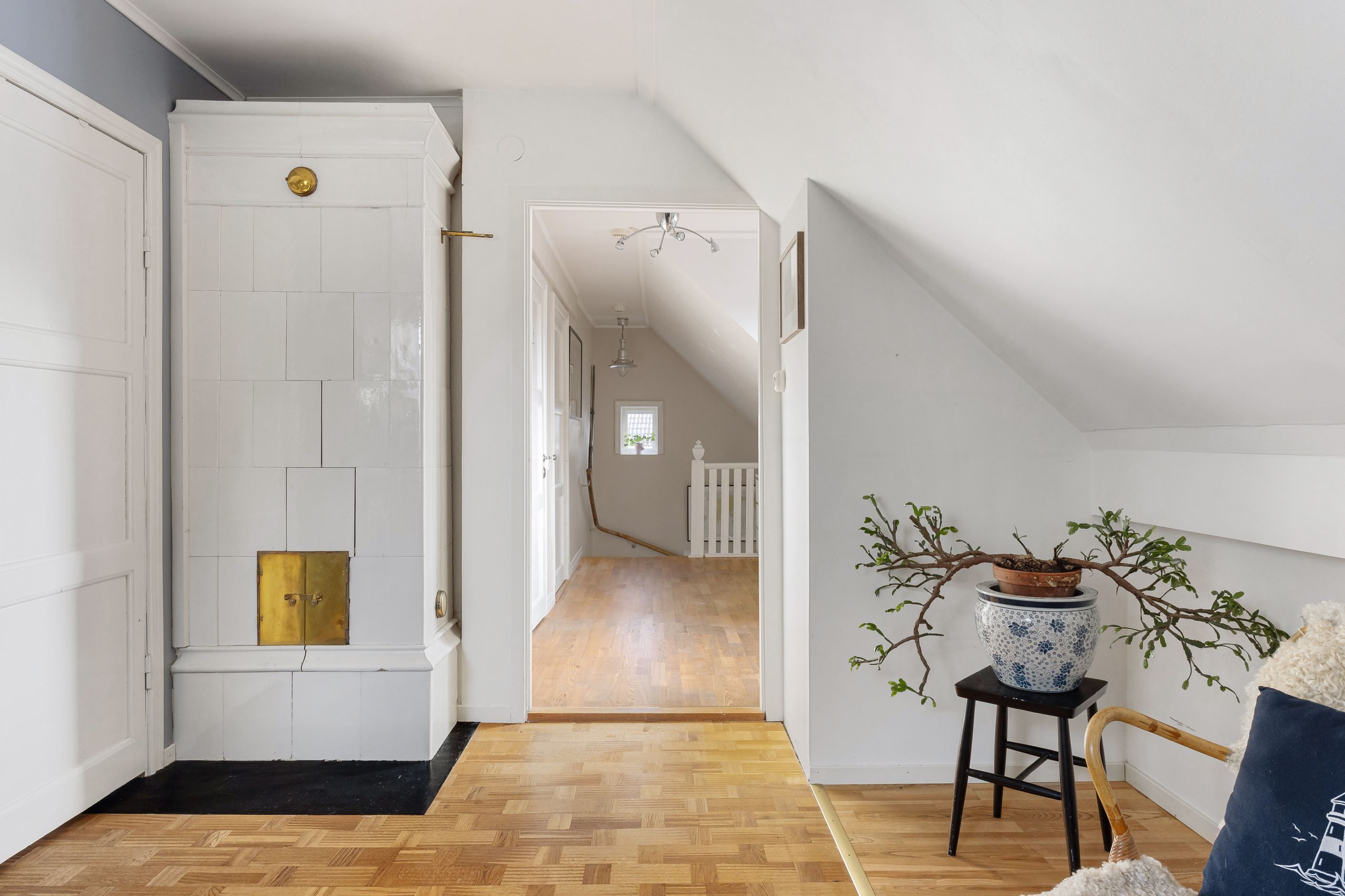 Kakelugn på övre plan