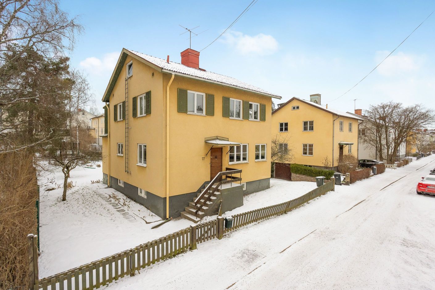 Eftersökt läge med närhet till levande Nockeby Torg