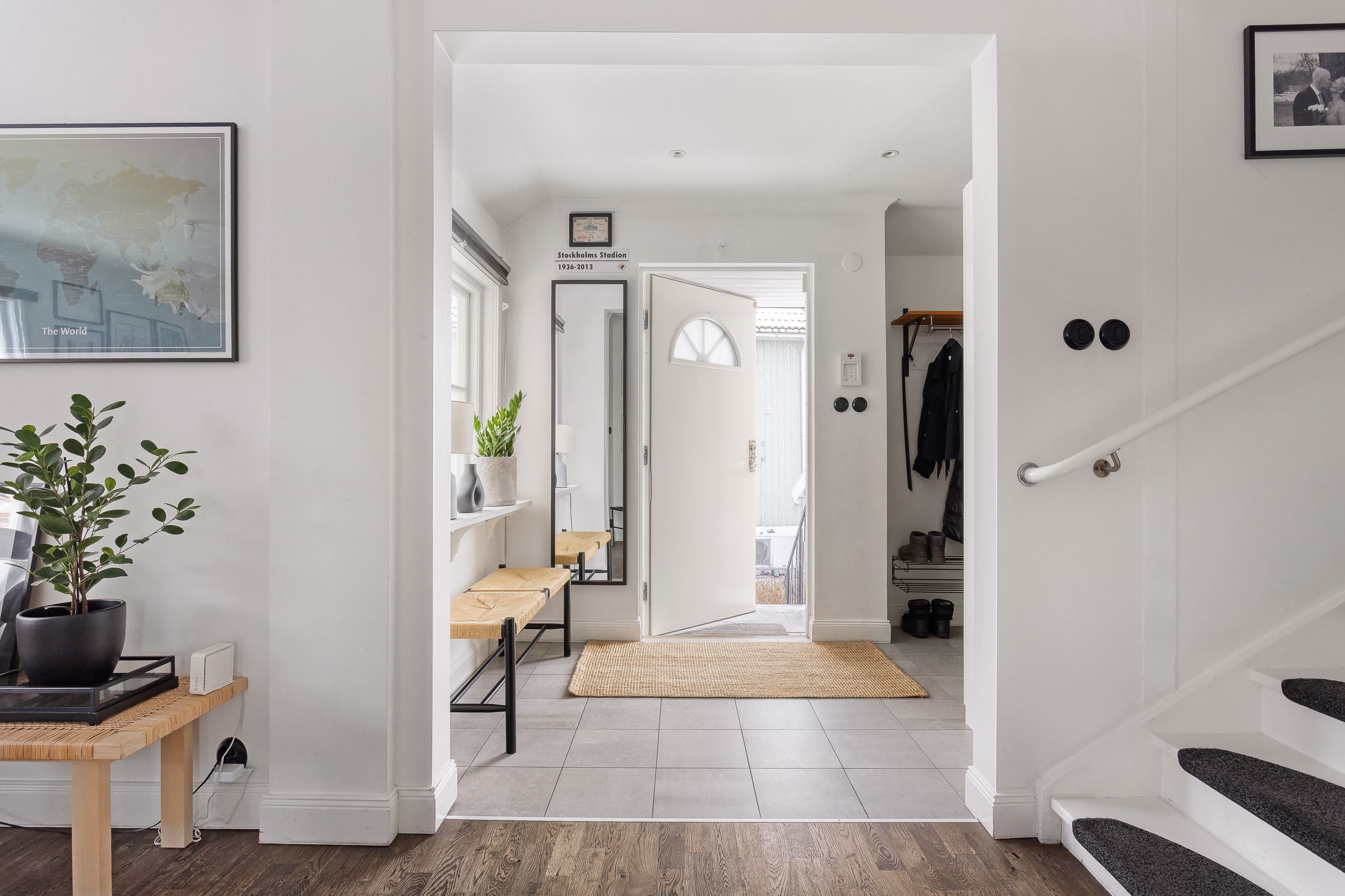 Trappa upp mot övre plan