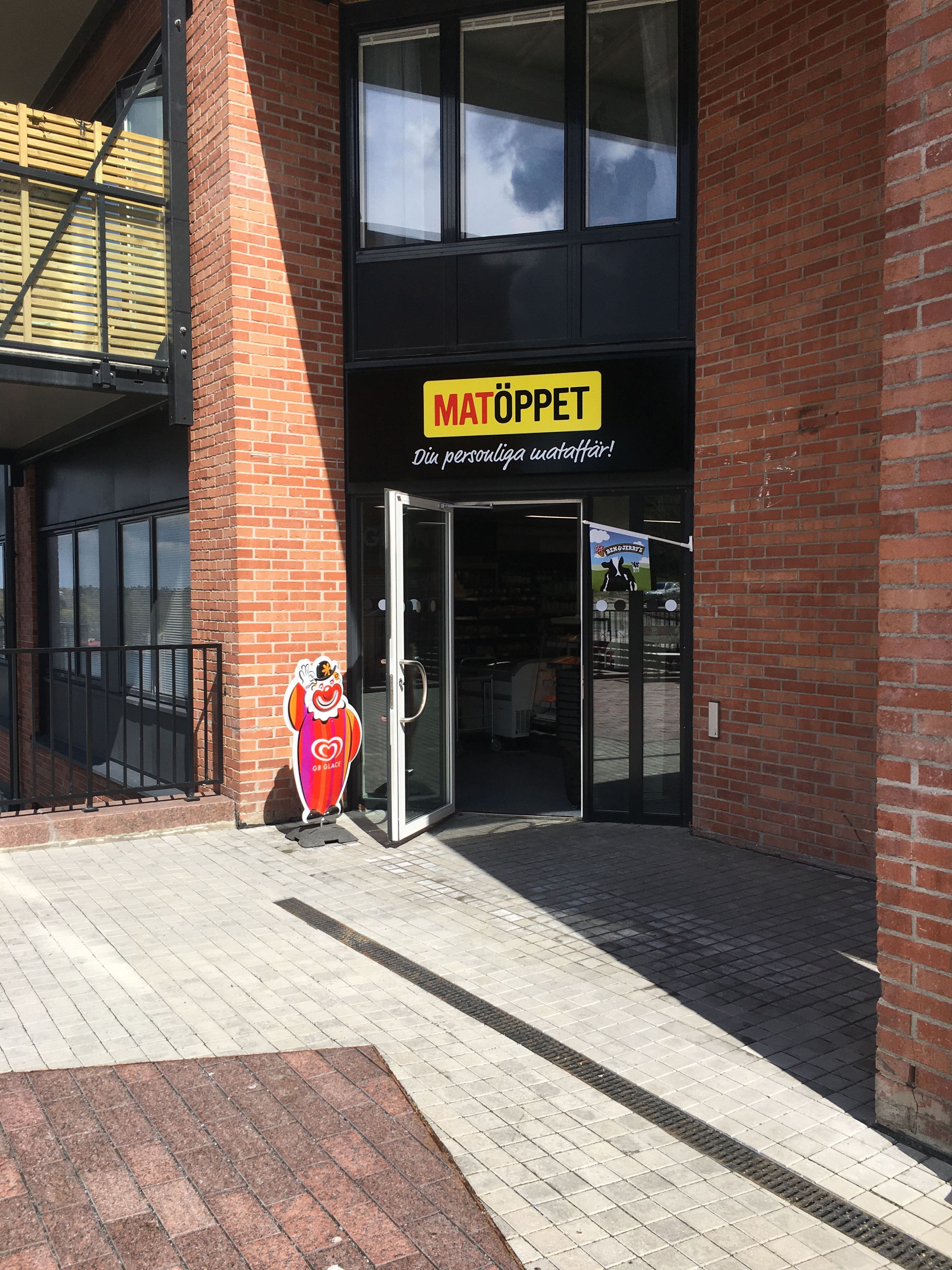 Matöppet i Nacka Strand
