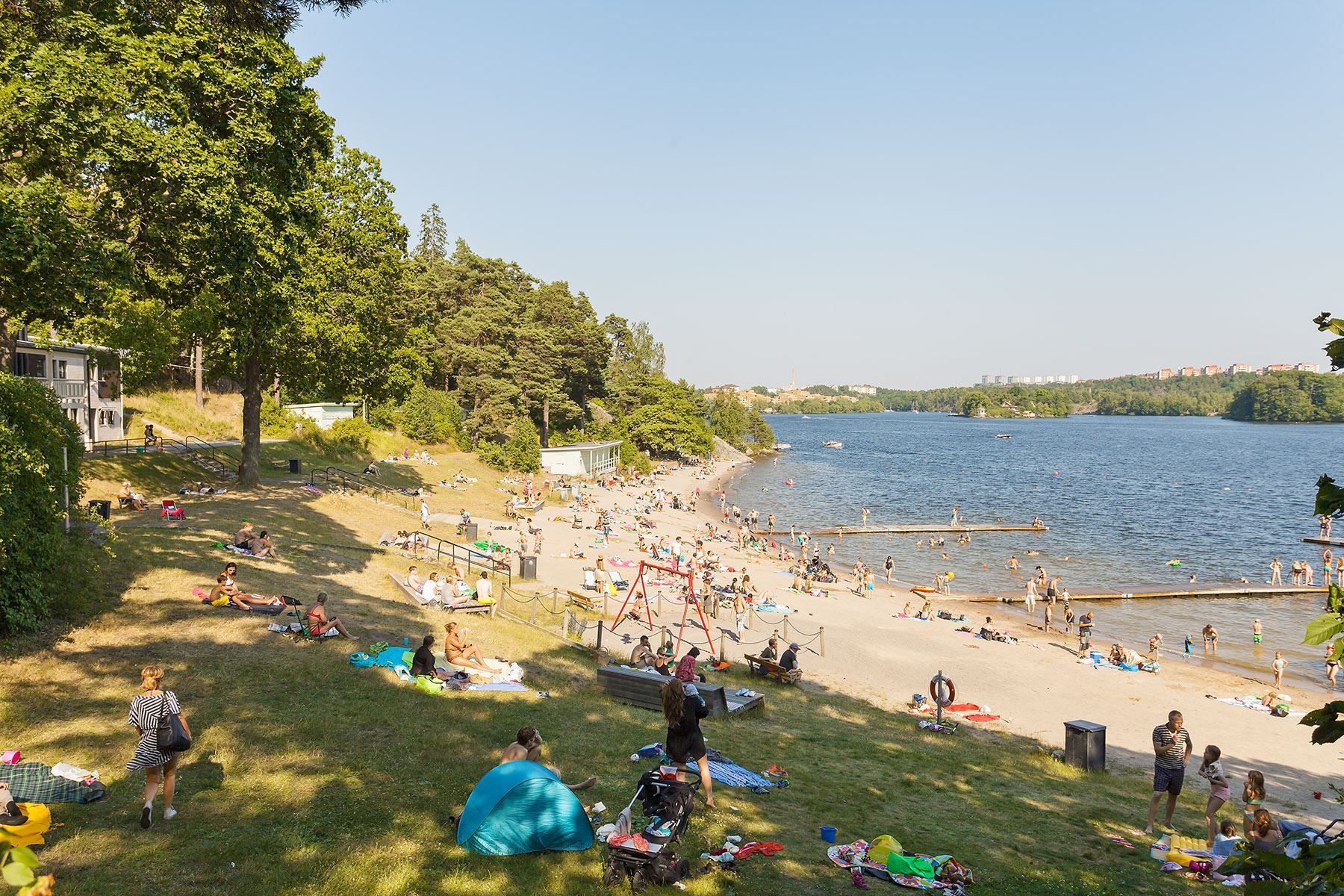 Solviksbadet, ett av flera tillfällen till bad utmed Mälarens strand