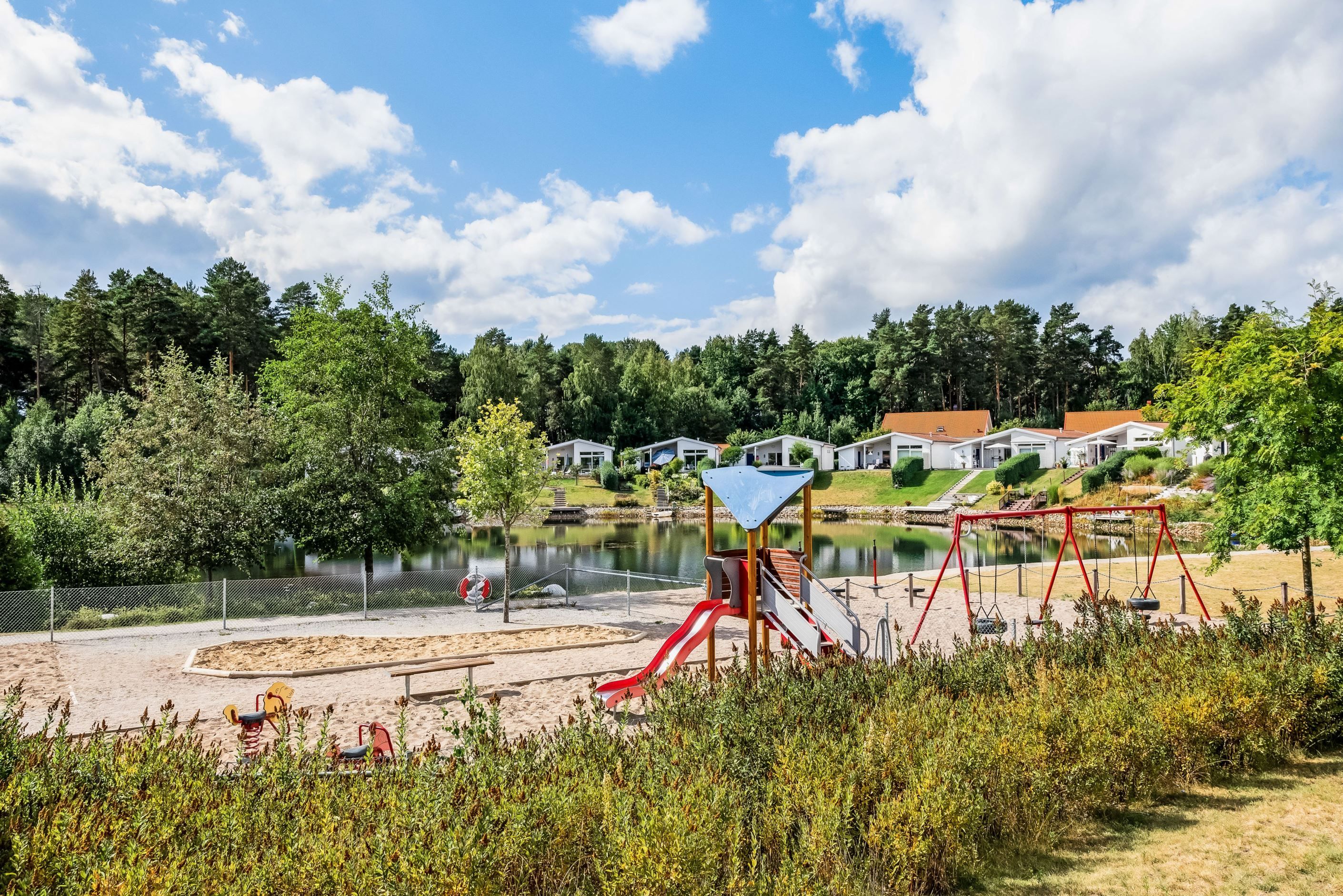 Lekplats vid badet i Sandudden