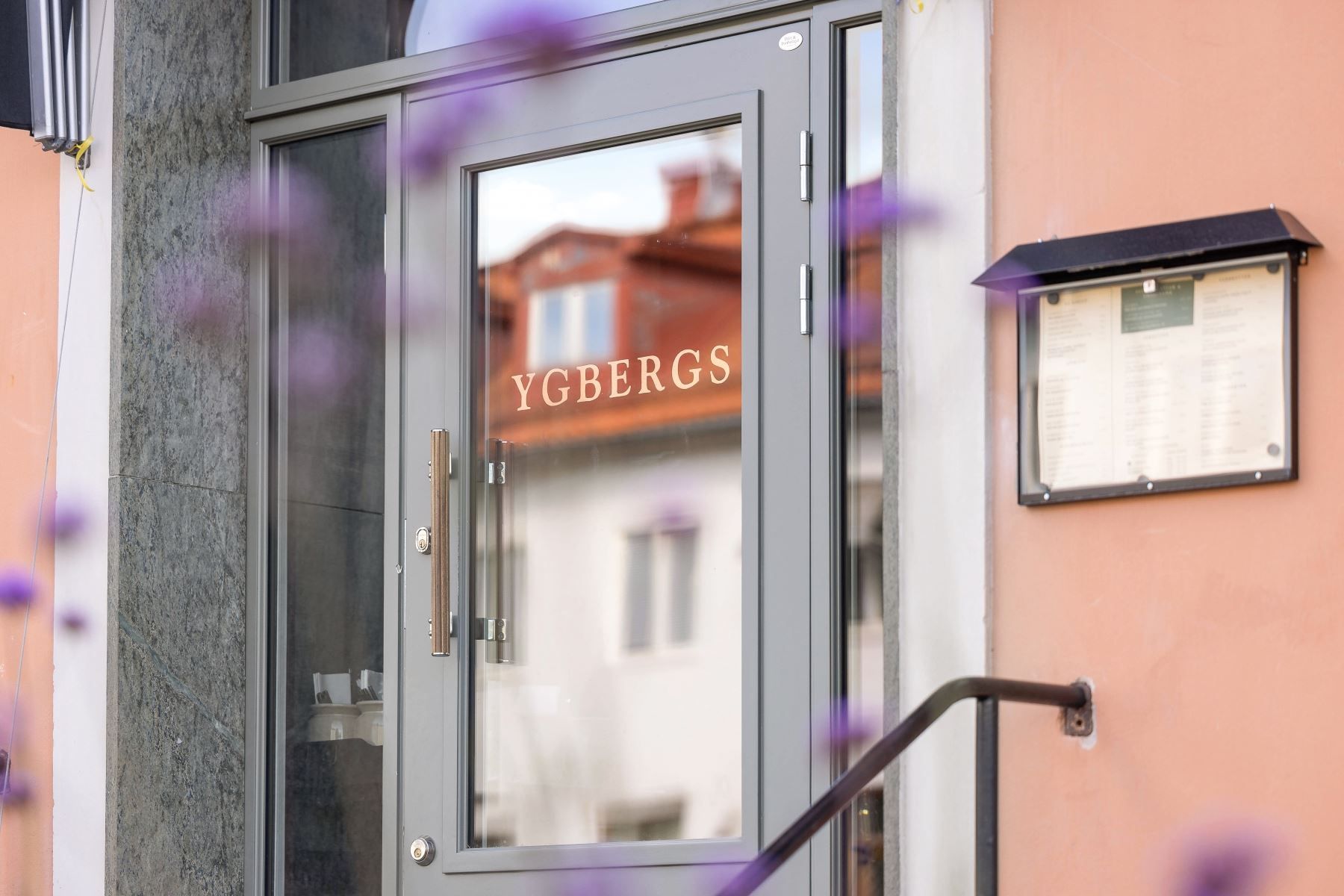 En av restaurangerna i området