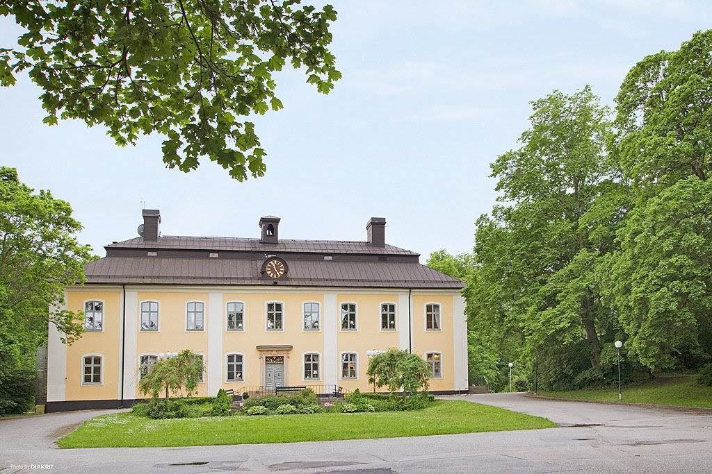 Åkeshofs slott