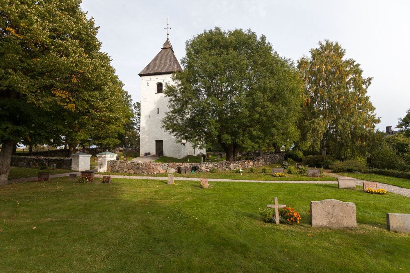 Adelsö kyrka