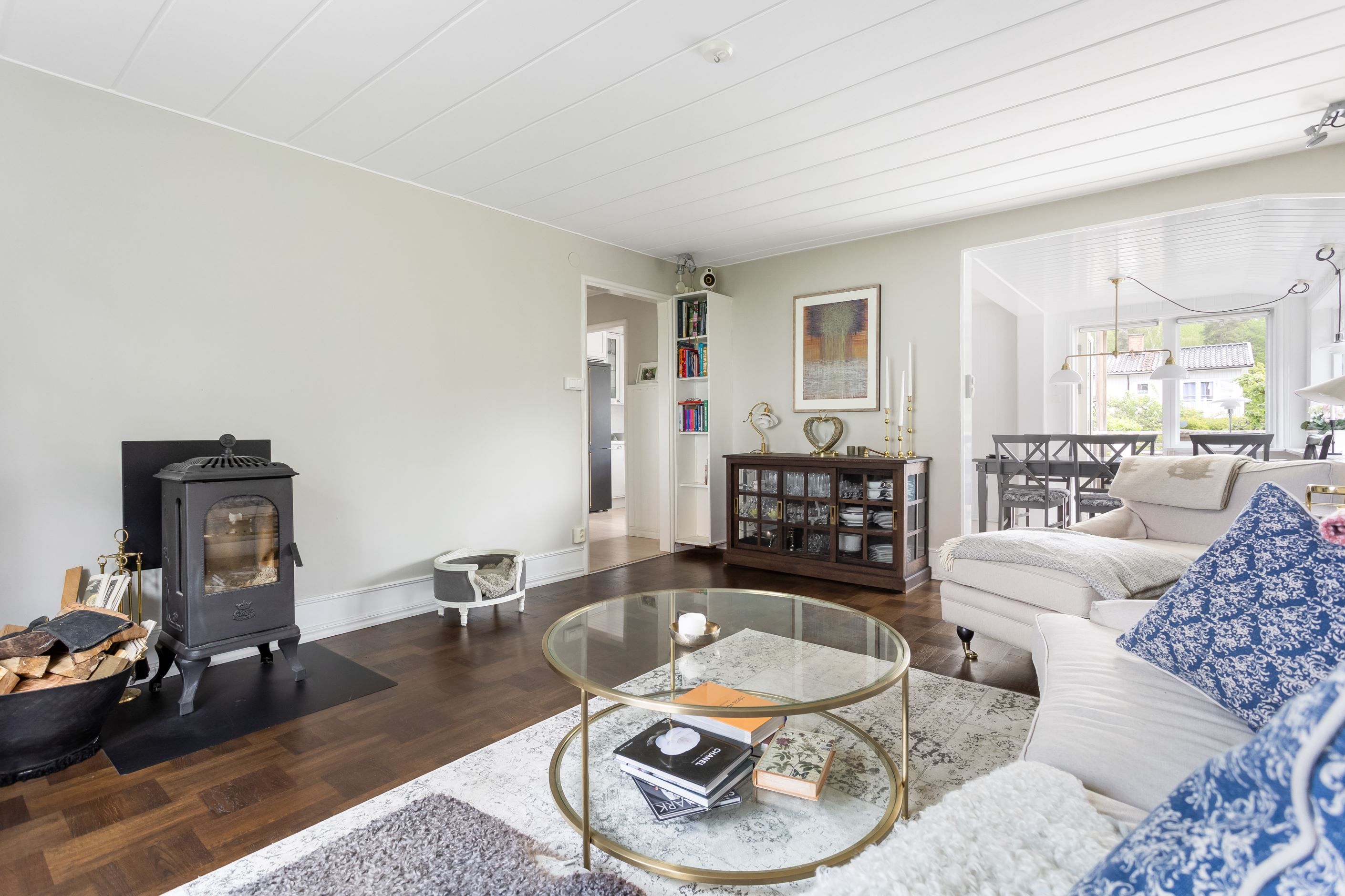 Öppet mellan vardagsrum och matplats