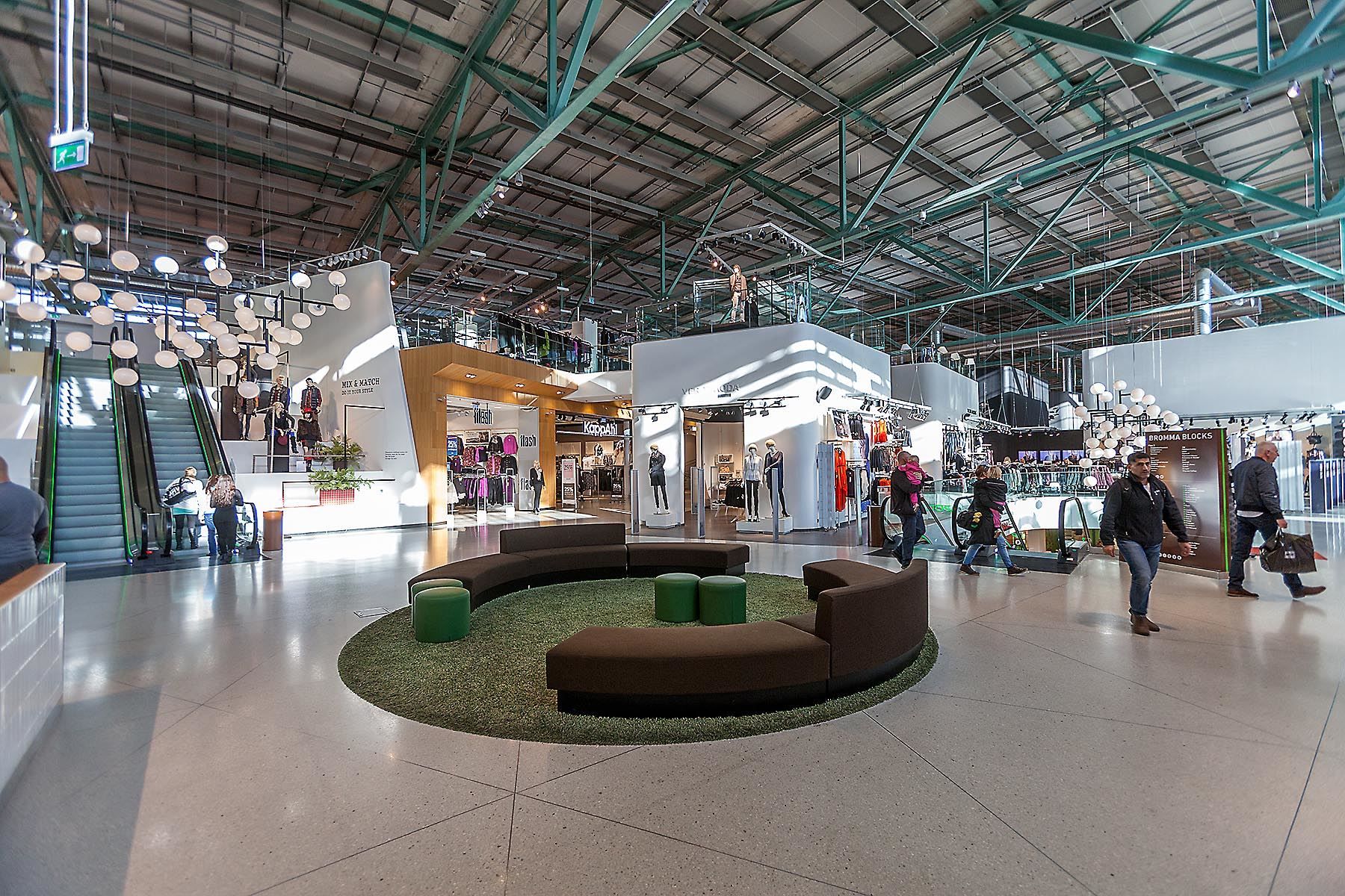 Shopping inuti Bromma blocks