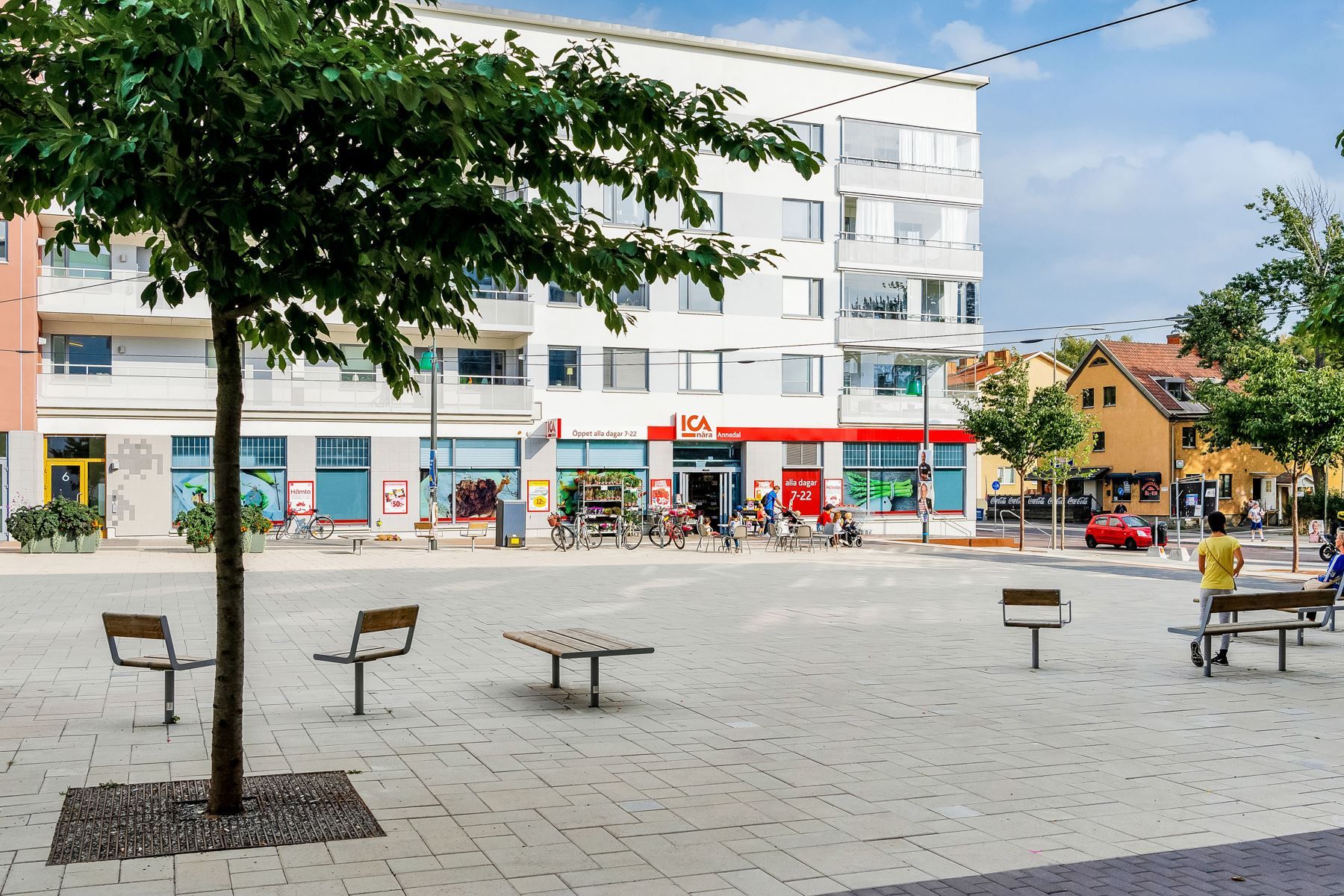 ICA-butik på torget