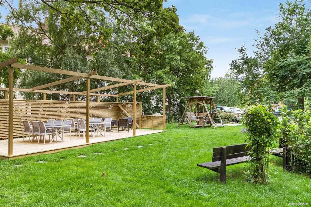 Föreningens trevliga trädgård