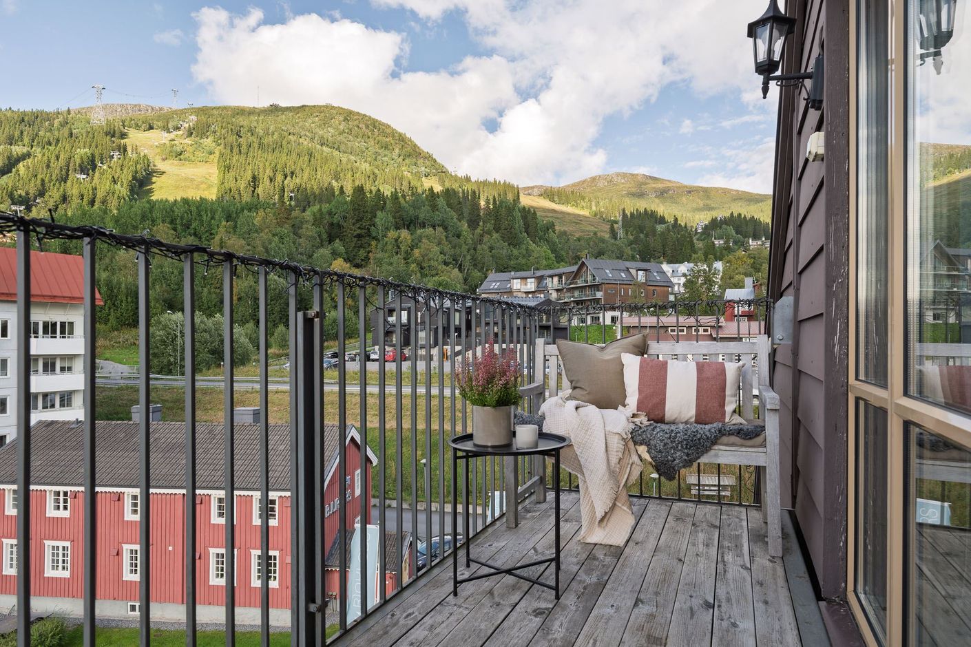 Balkong ut mot Åre torg