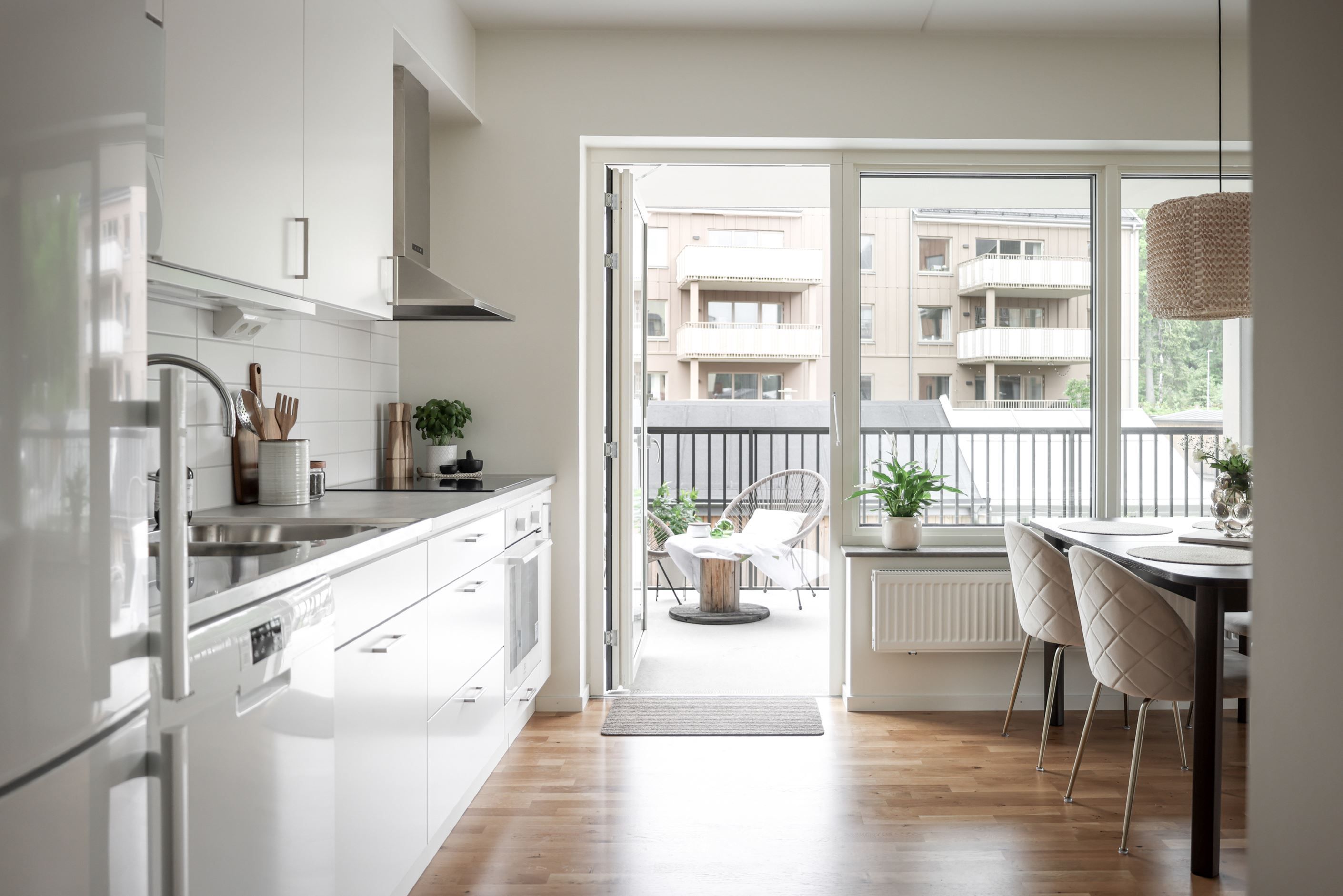 Här finner ni ljusa och neutrala materialval.