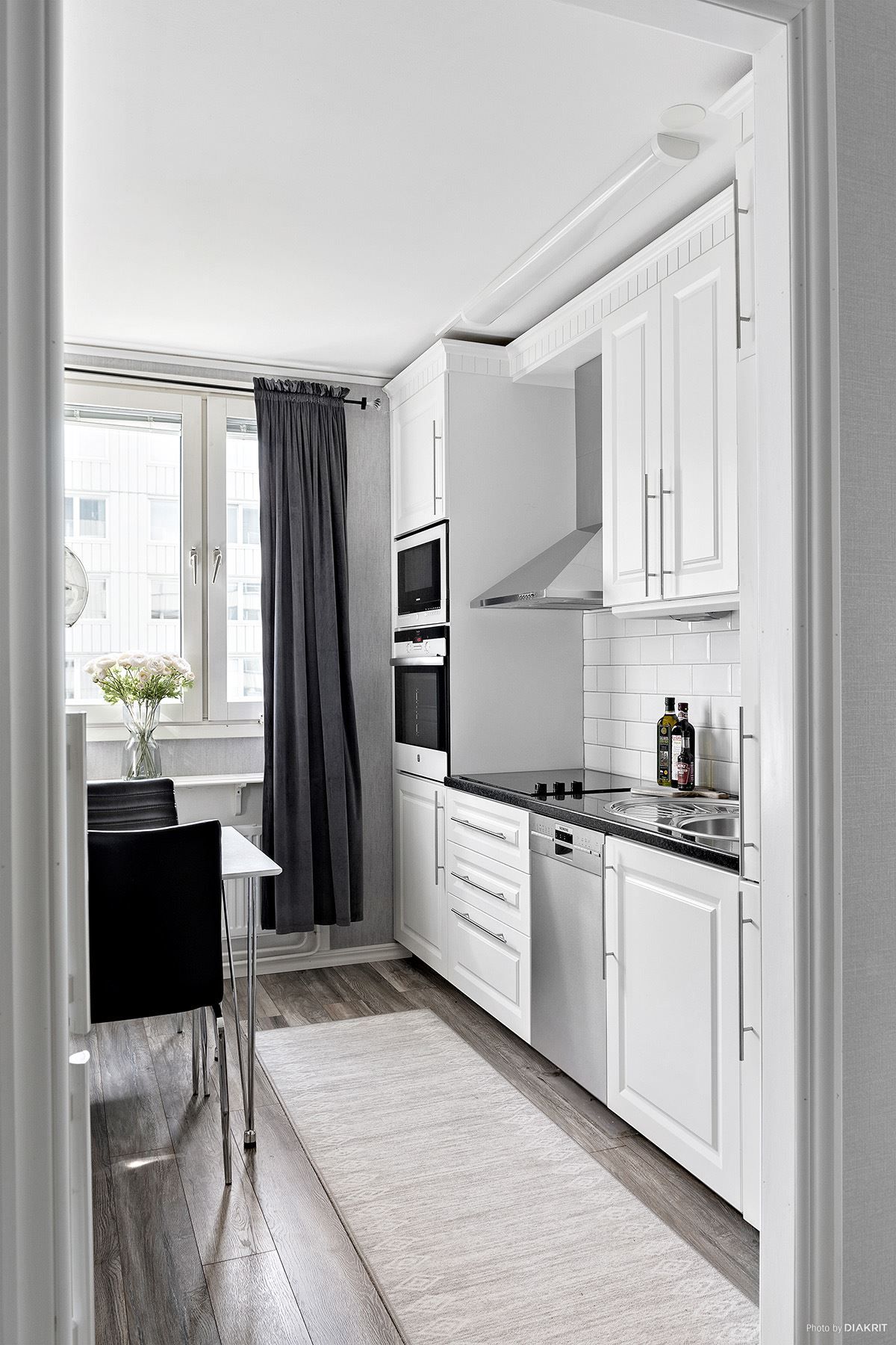 Ljusa och neutrala färgval.