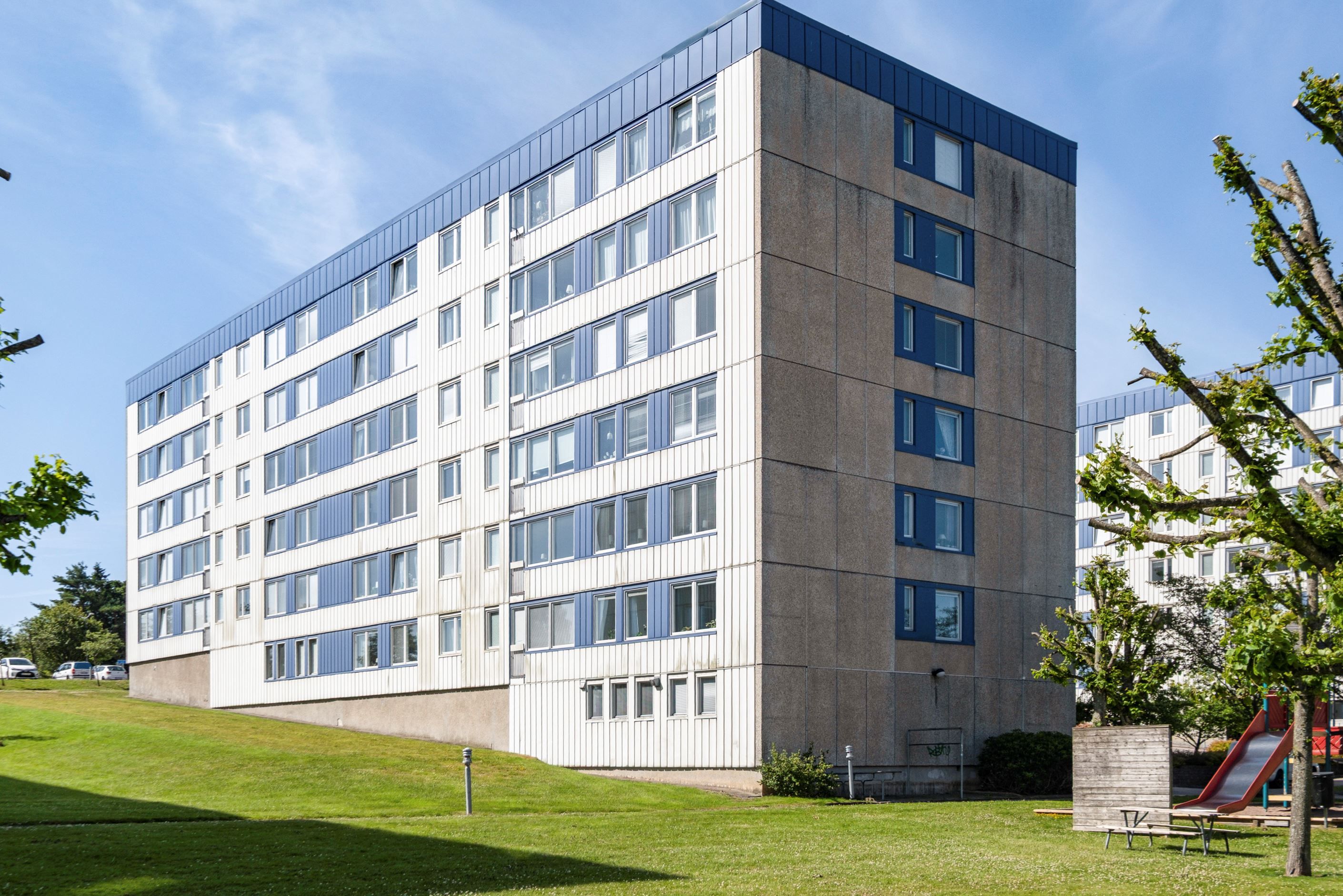 Beläget i stabil förening "nära allt"