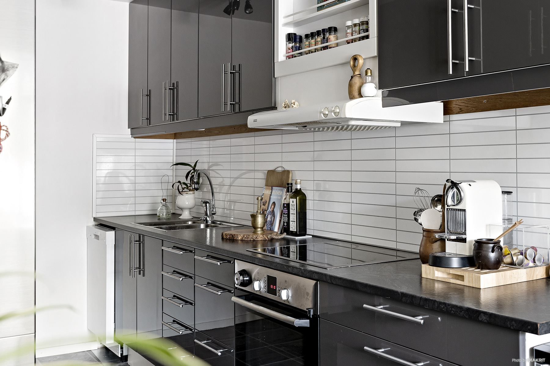 Här finns gott om arbetsytor.