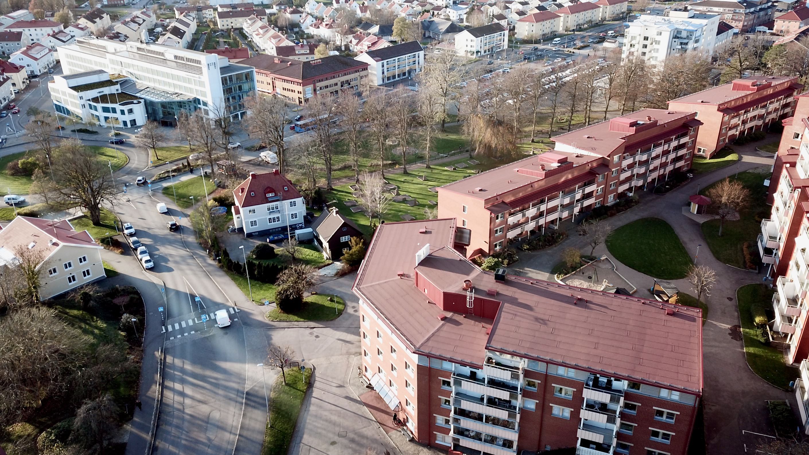 Väldigt centralt läge.