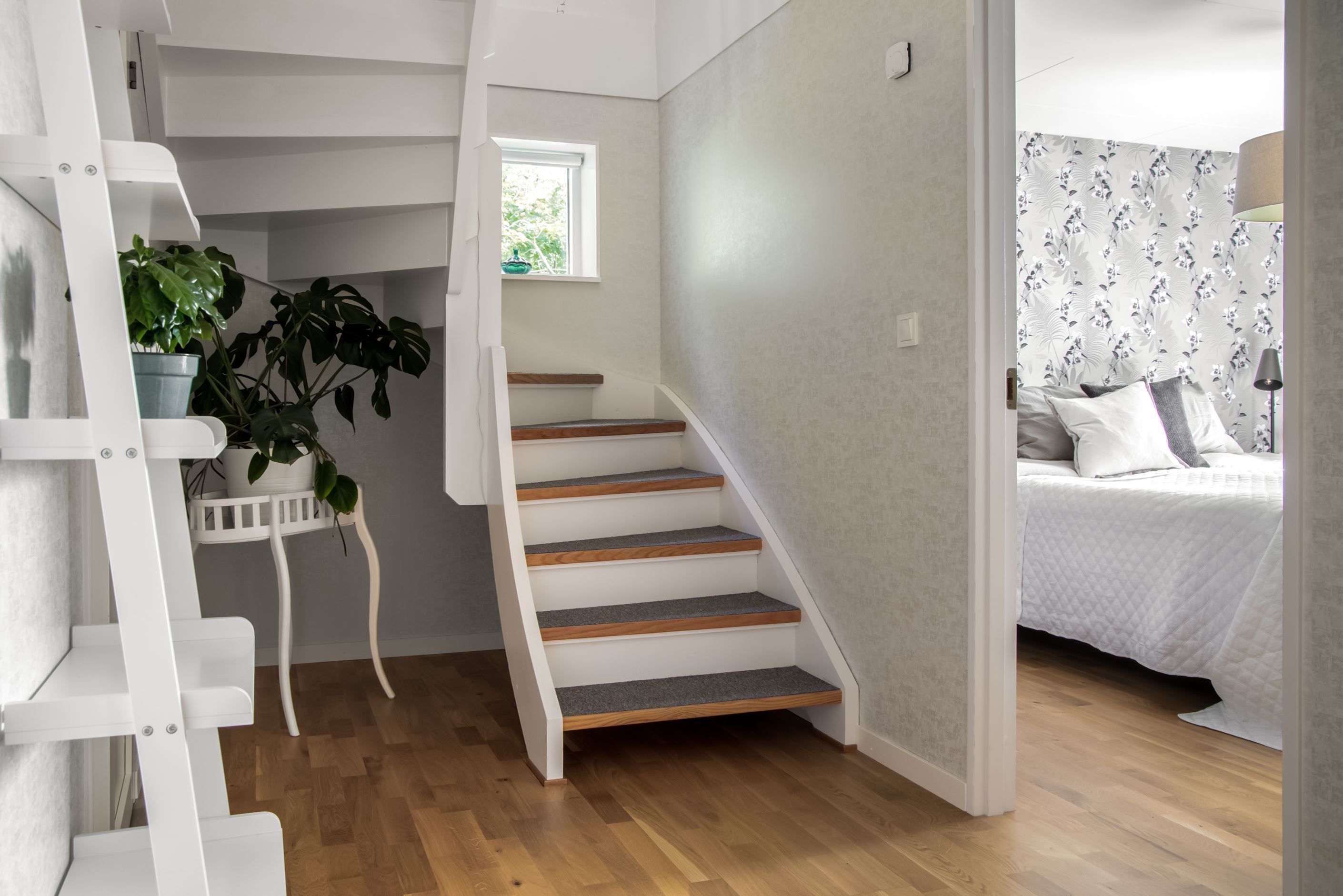 Välkomna till nedre plan.