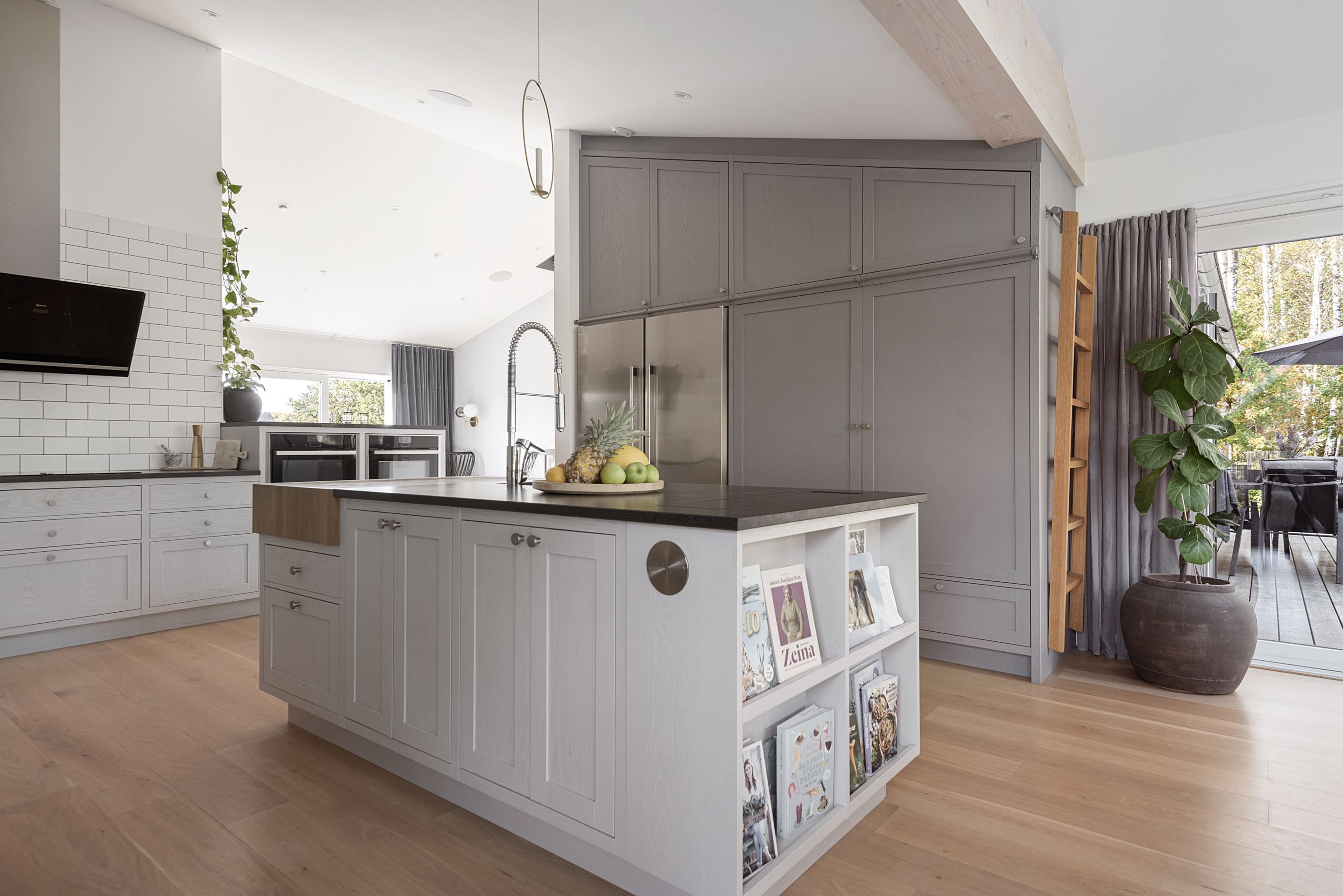 Köksö med stort slaktarblock.