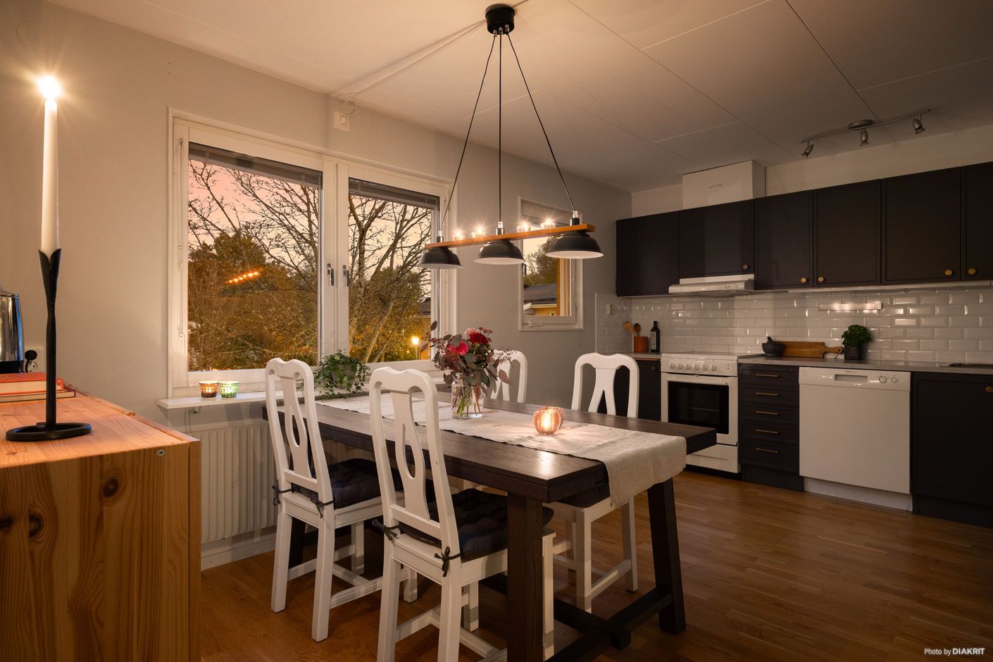 Välkomna till en mysig och insynsskyddad bostad.