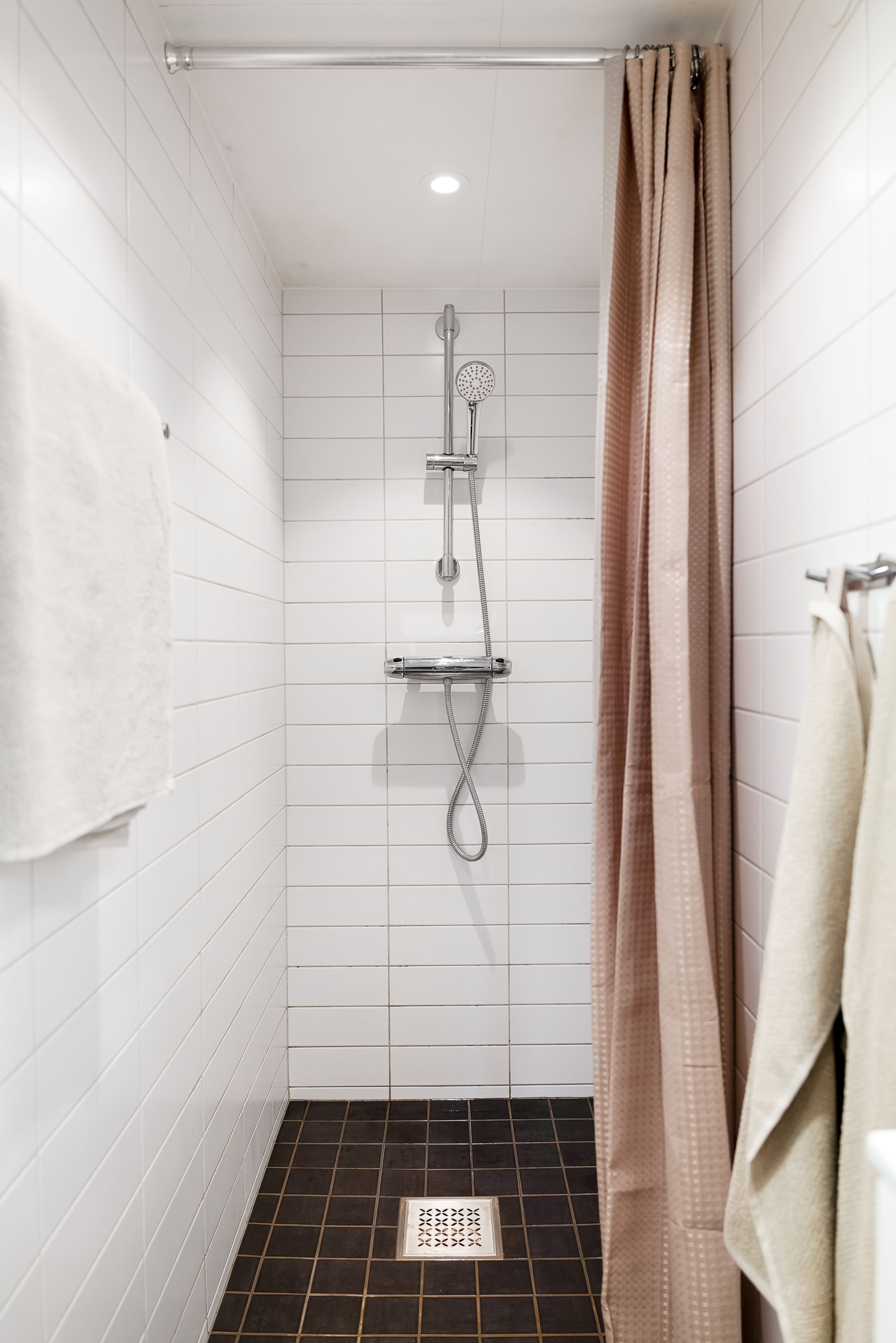 ...som har två badrum. Detta på entréplan.