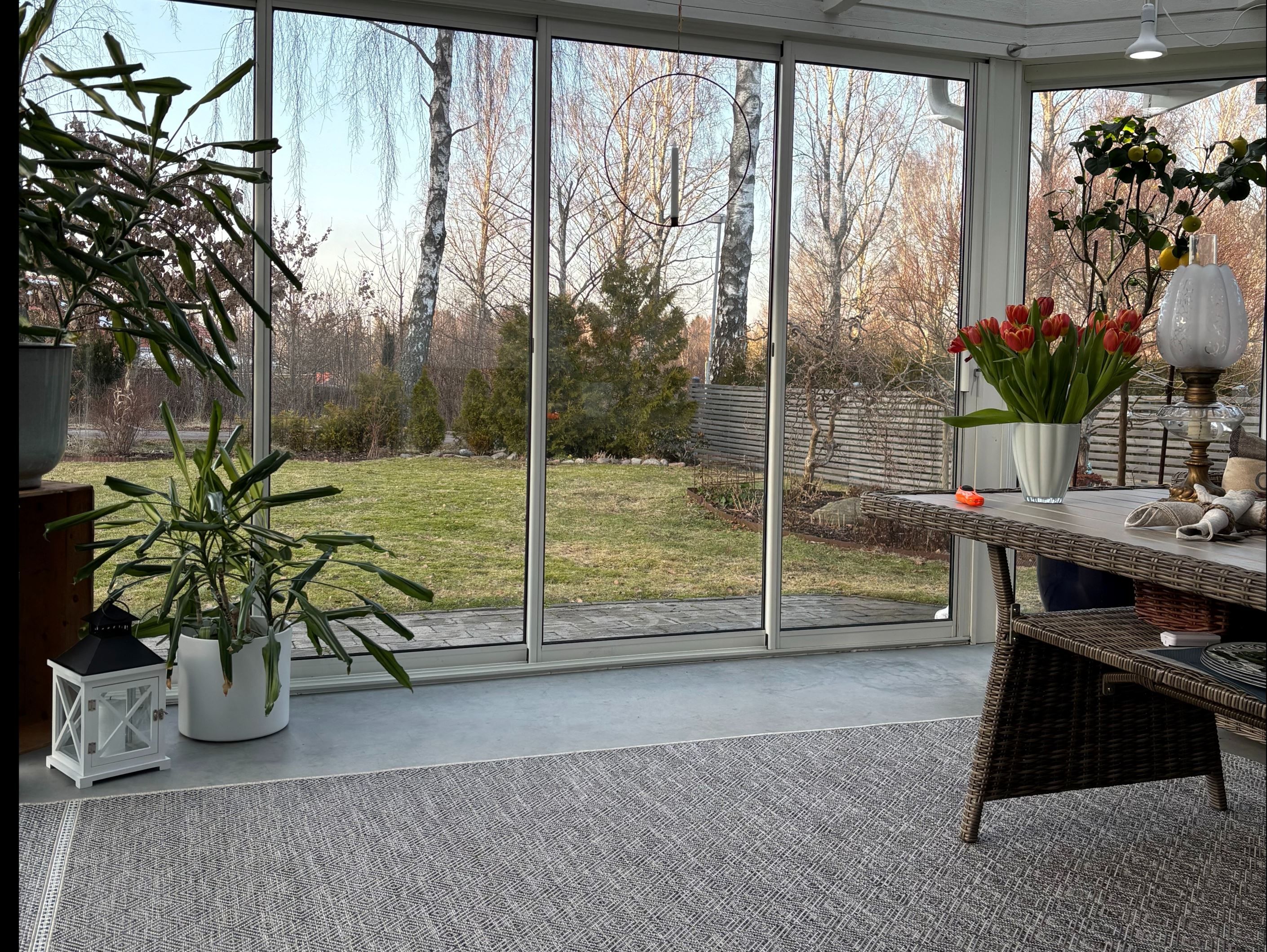 Det härliga uterummet med golvvärme.