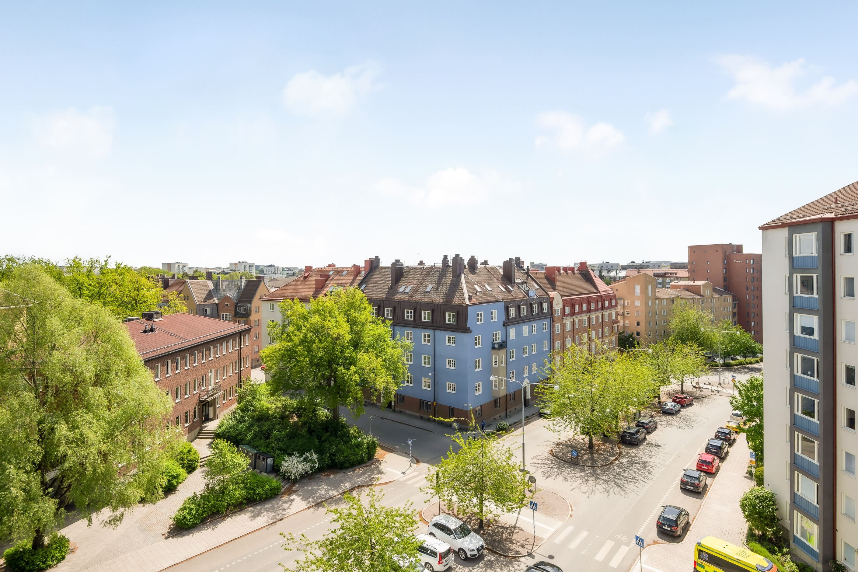 Utsikt från balkongen över takåsarna